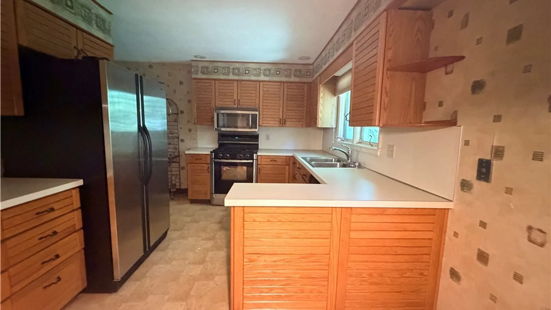 Property at 113 Munro Drive, Camillus, NY 13031 10