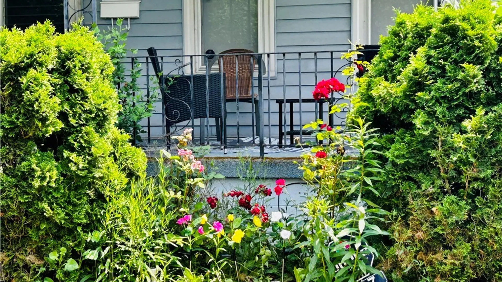 Property at 747 15th Street, Niagara Falls, NY 14301 4
