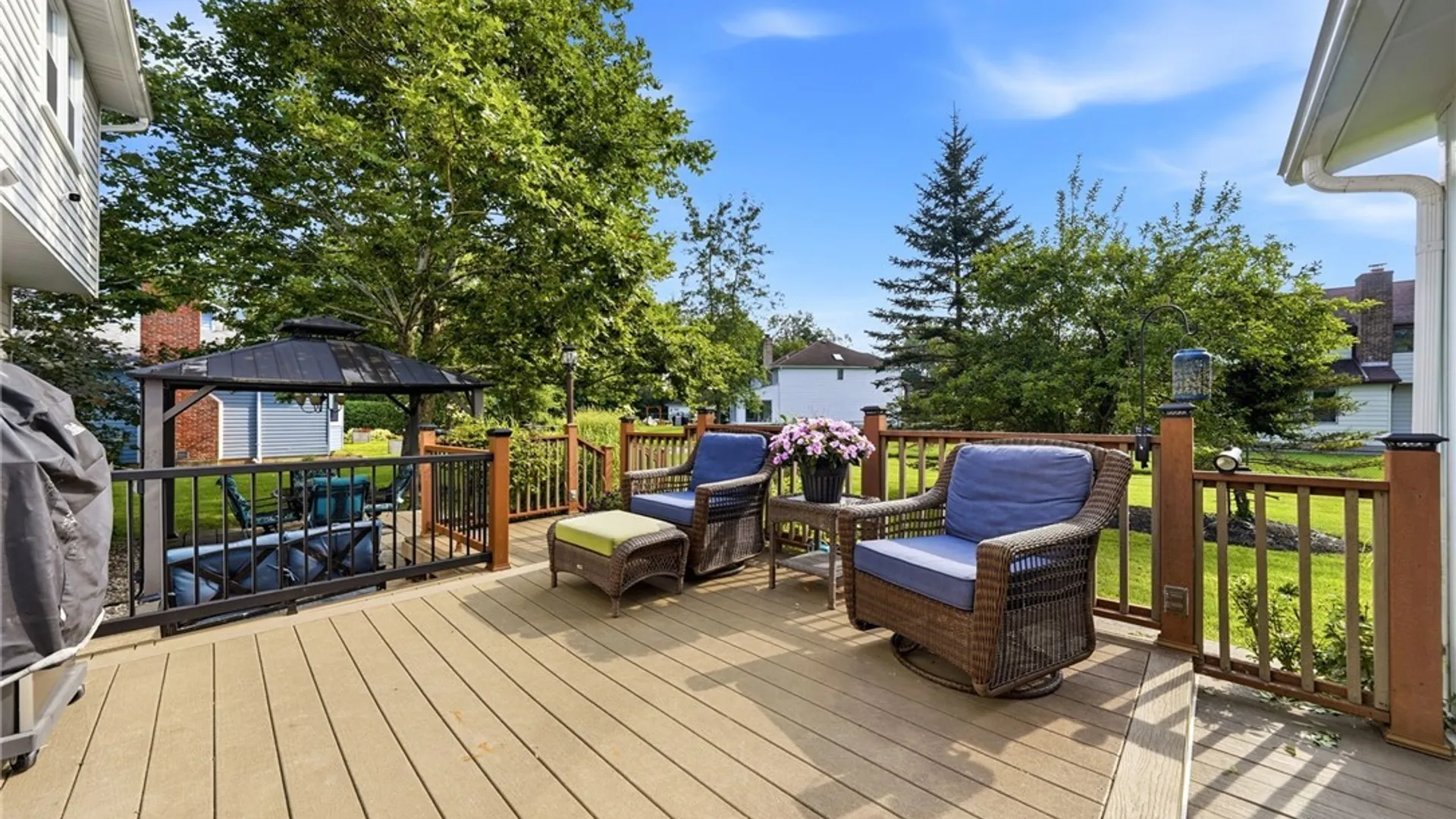 Property at 22 Waxwing Lane, Amherst, NY 14051 42