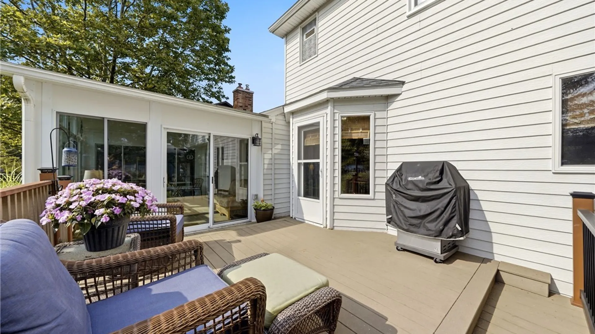 Property at 22 Waxwing Lane, Amherst, NY 14051 43