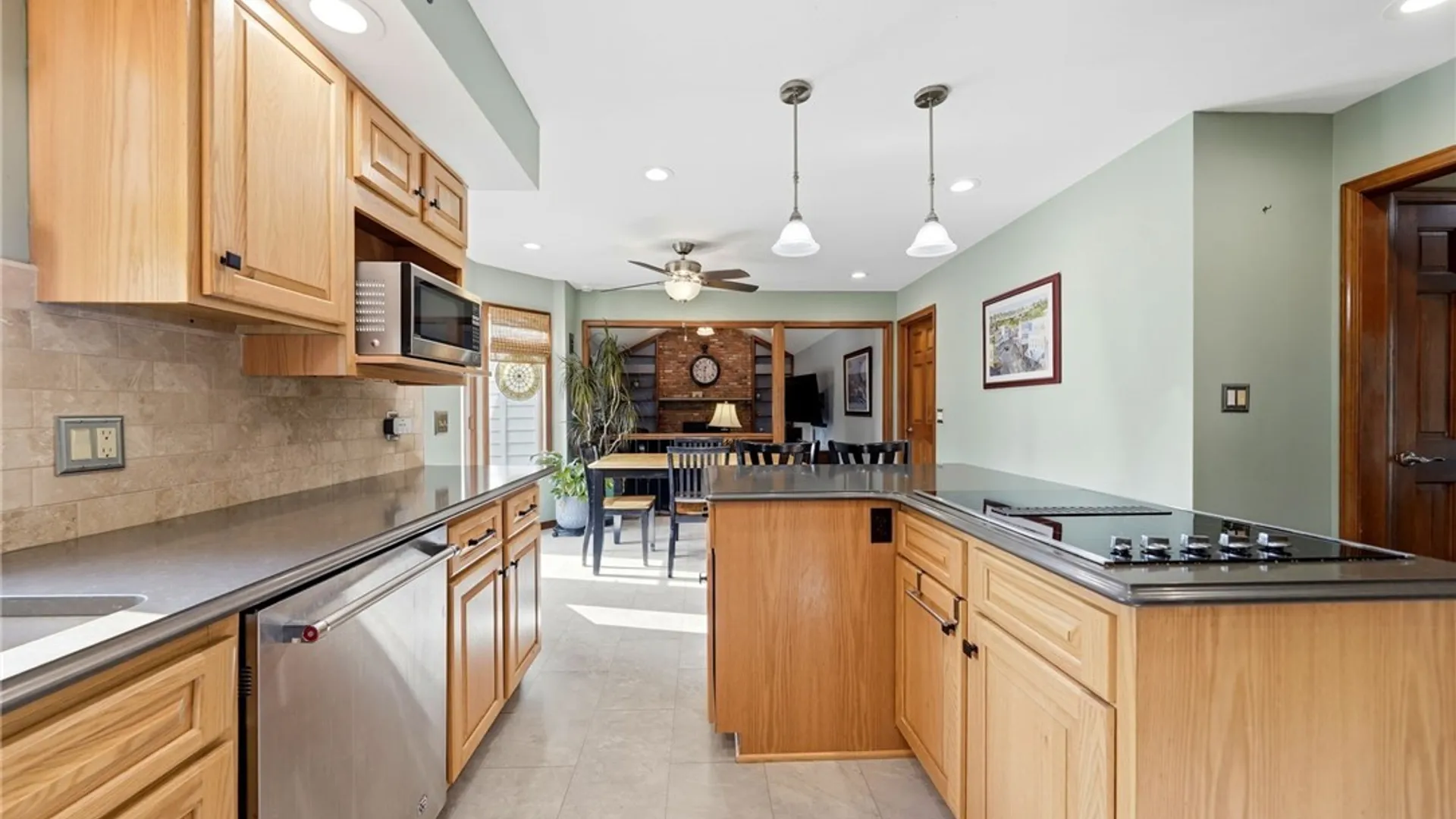 Property at 22 Waxwing Lane, Amherst, NY 14051 5