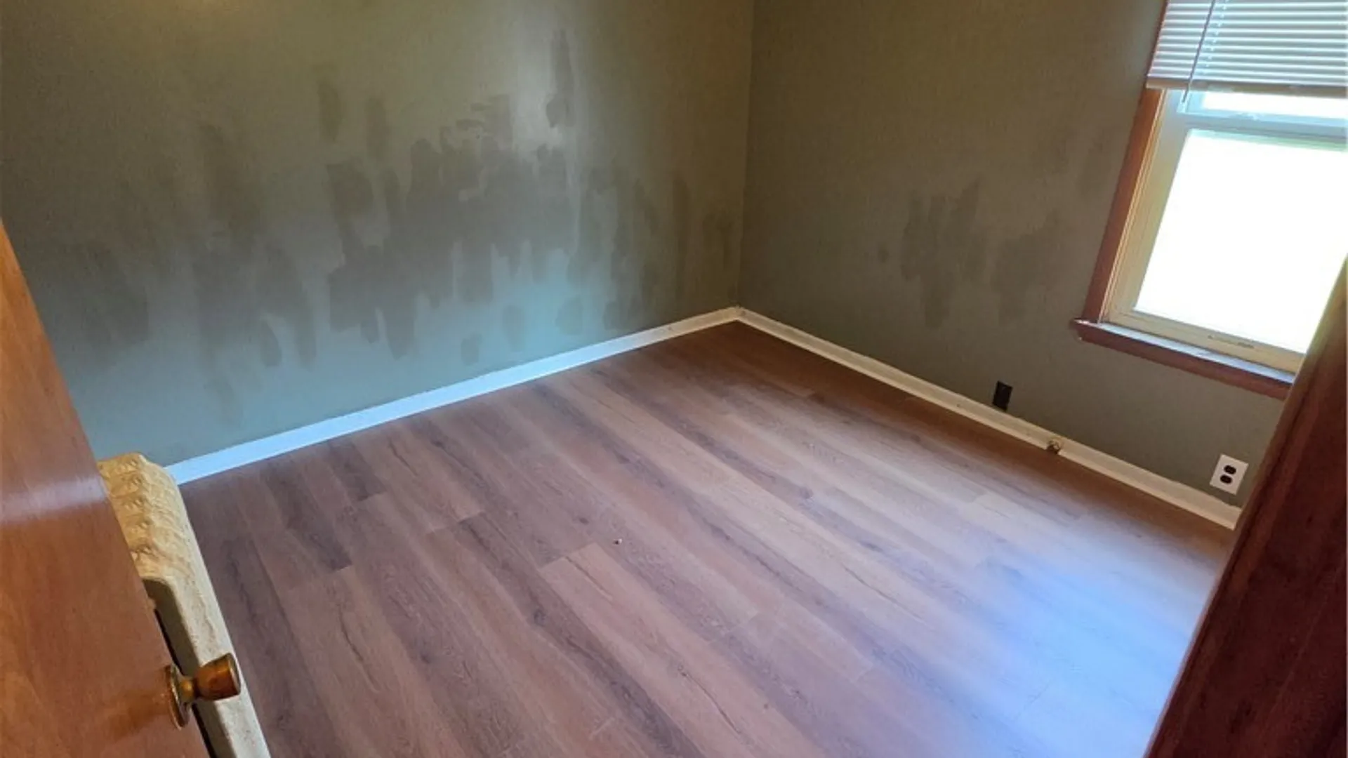 Property at 13 Nason - Lower Parkway, Lackawanna, NY 14218 9