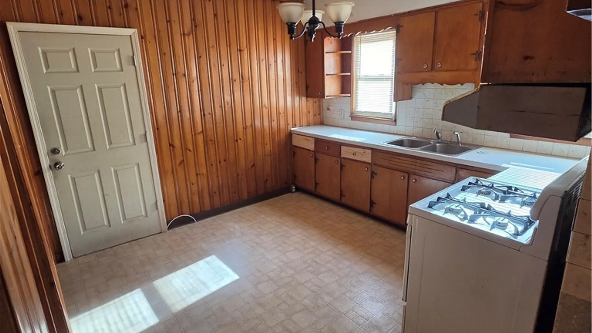 Property at 13 Nason - Lower Parkway, Lackawanna, NY 14218 12