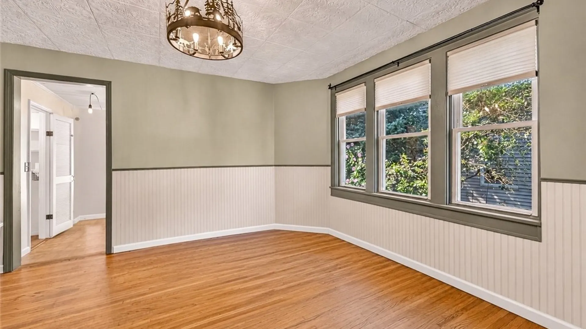 Property at 73 Ardella Street, Gates, NY 14606 7