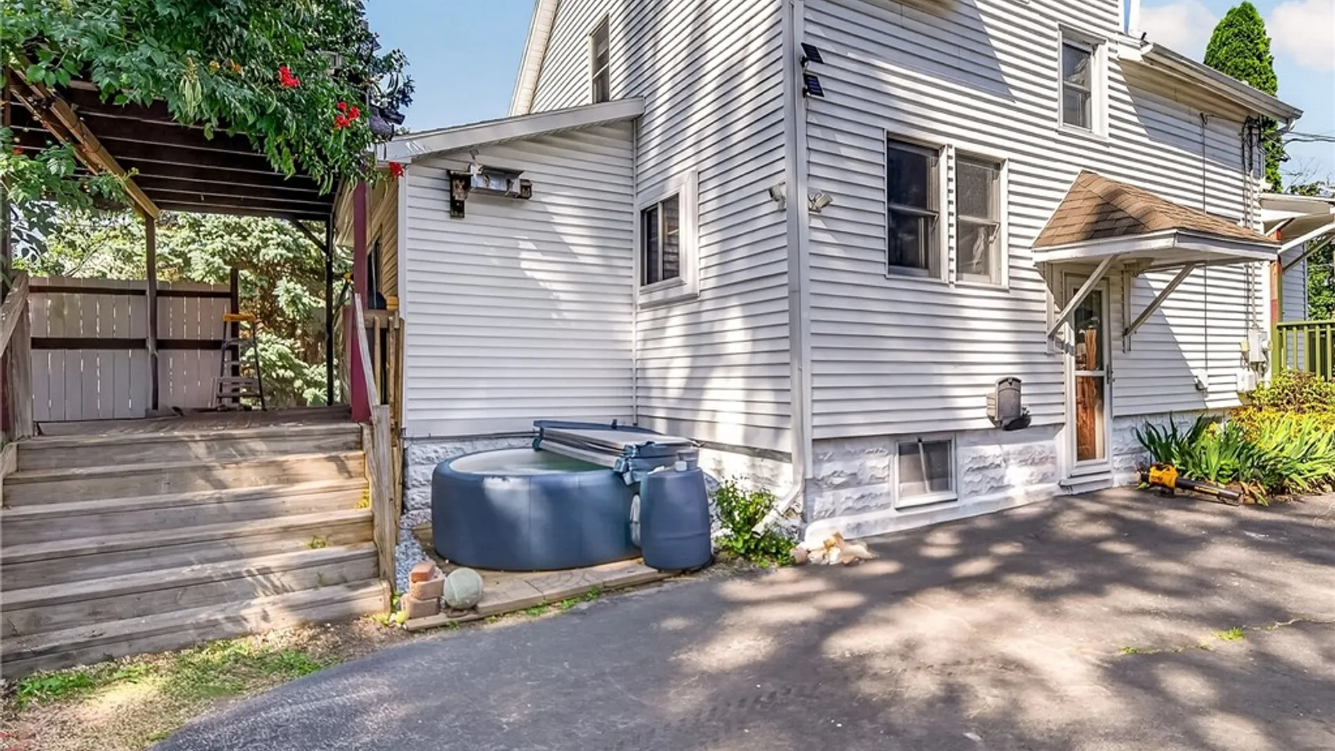 Property at 73 Ardella Street, Gates, NY 14606 28