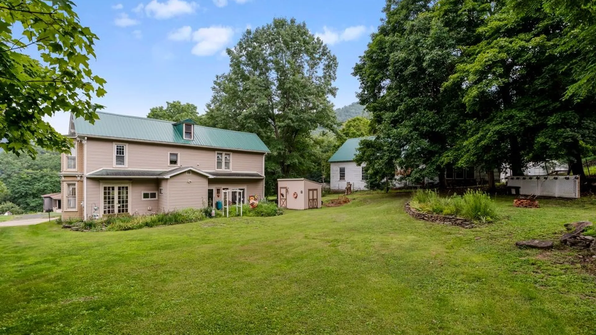 Property at 7227 3rd Street, Gibson, PA 15832 3