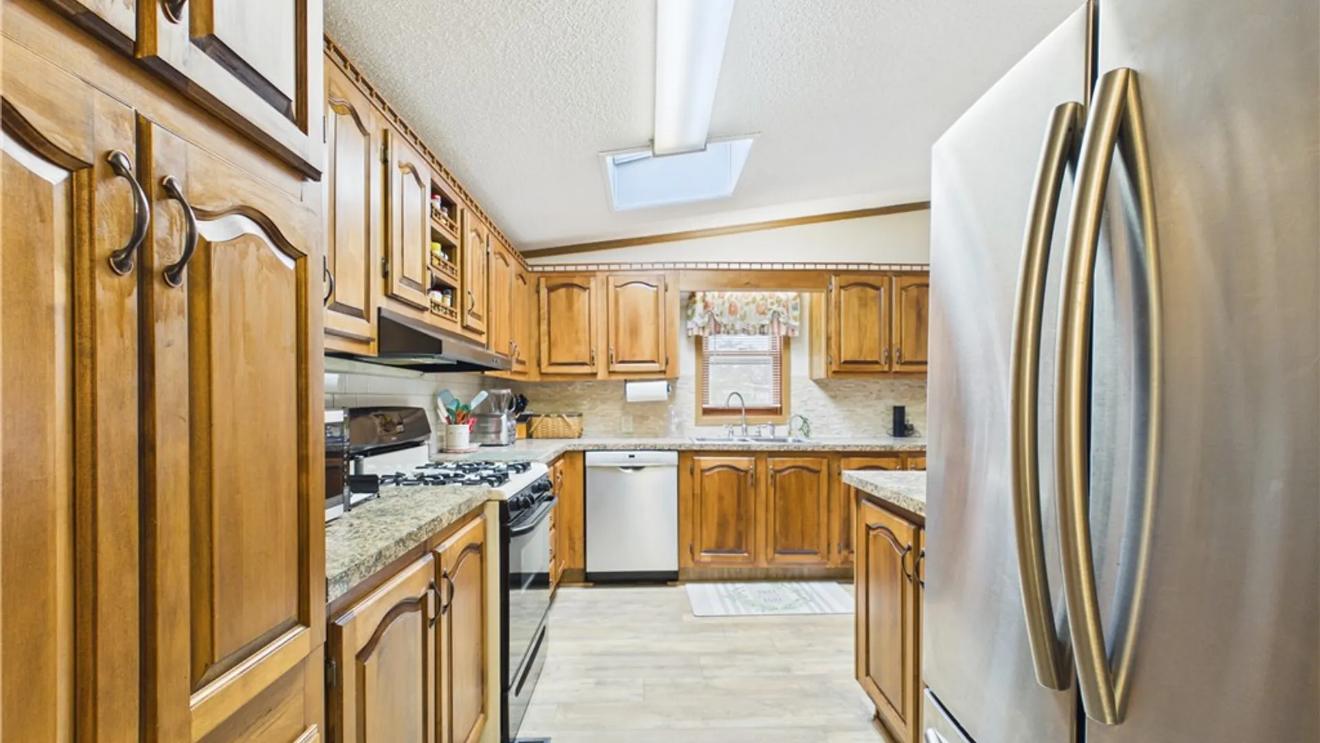 Property at 6405 Murphy Drive, Victor, NY 14564 30