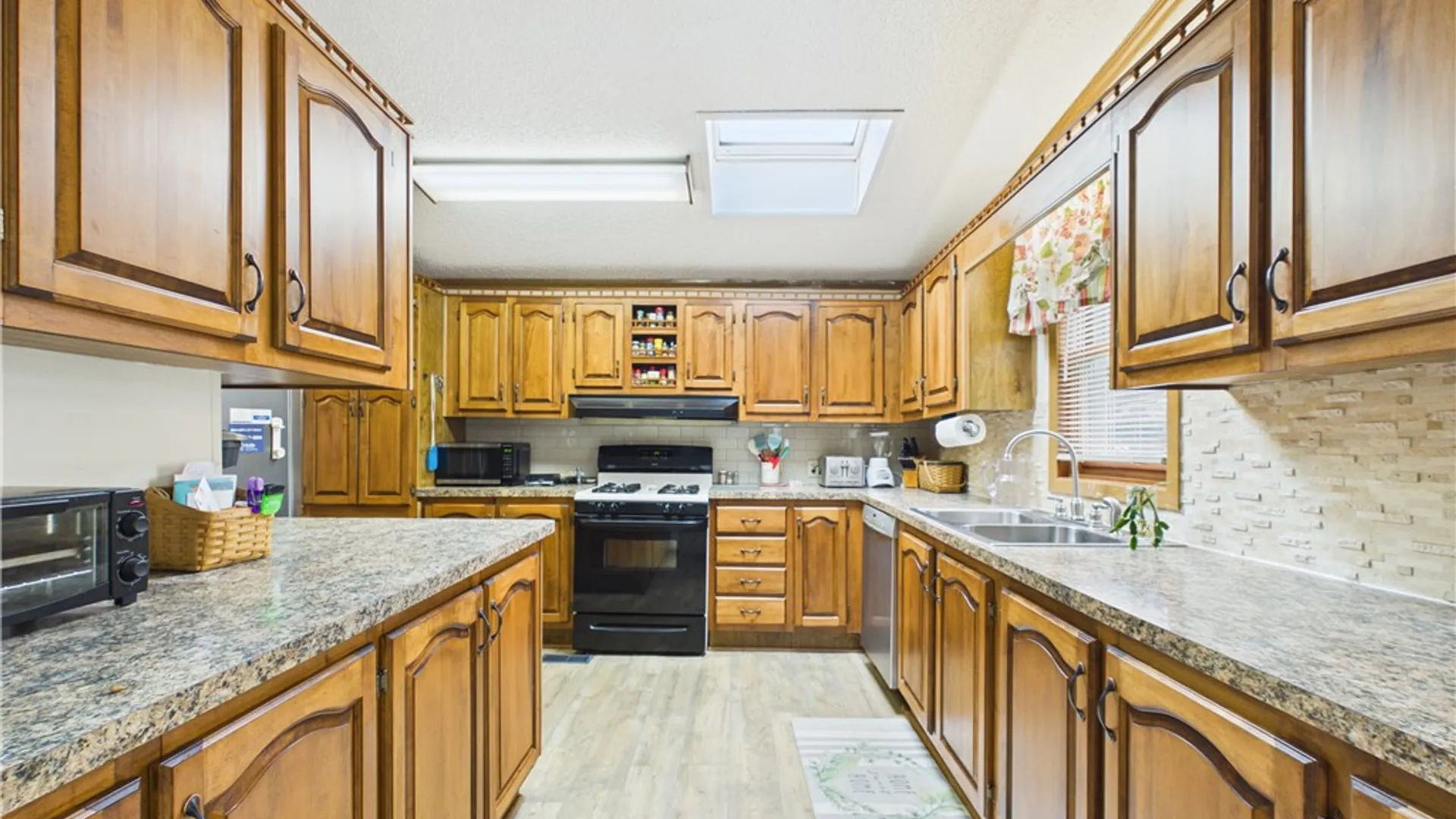 Property at 6405 Murphy Drive, Victor, NY 14564 32