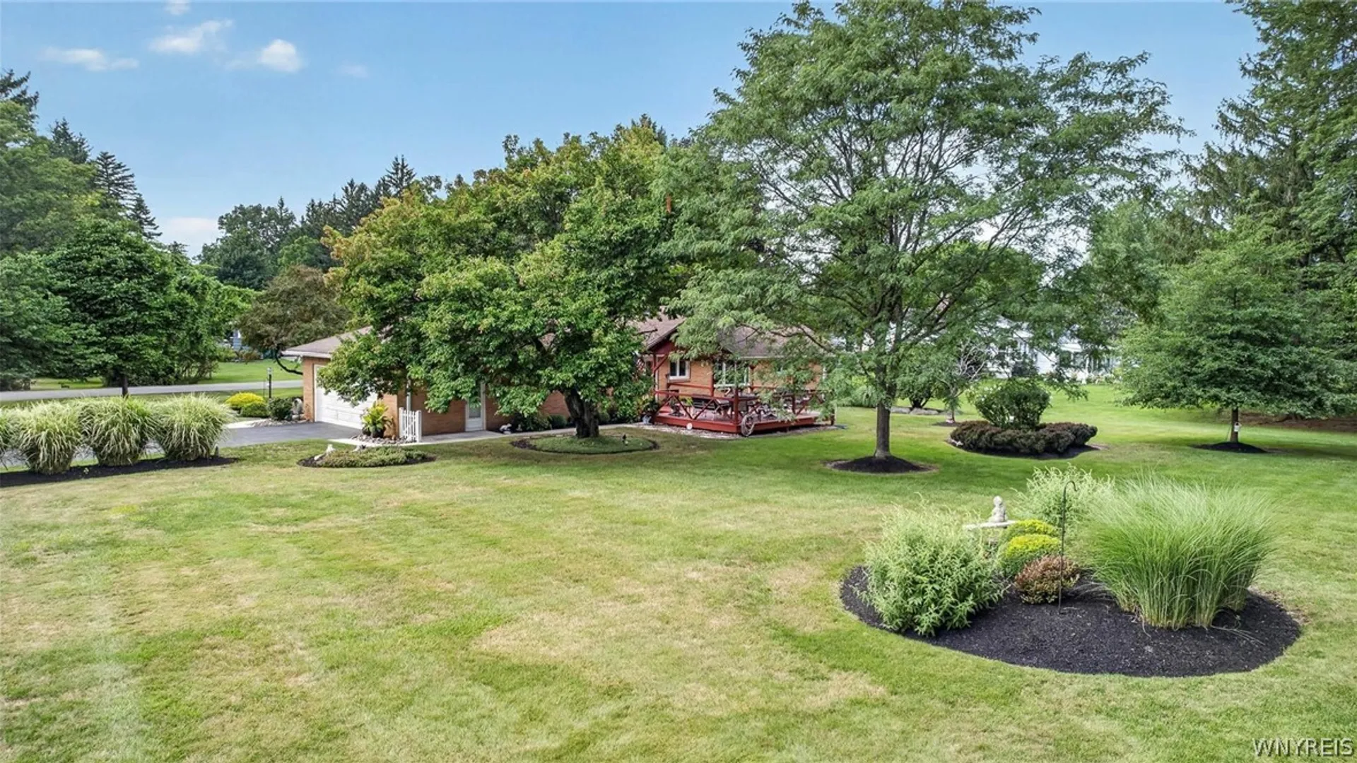 Property at 5875 Creekview Drive, Clarence, NY 14032 39