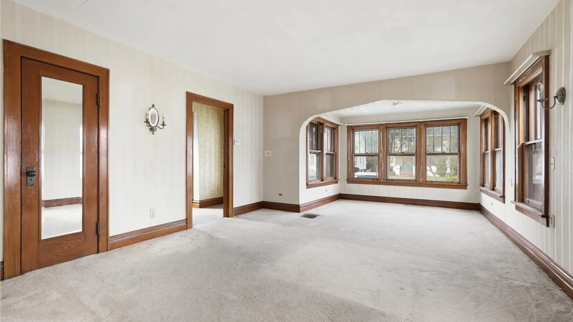 Property at 310 Willumae Drive, Syracuse, NY 13208 6