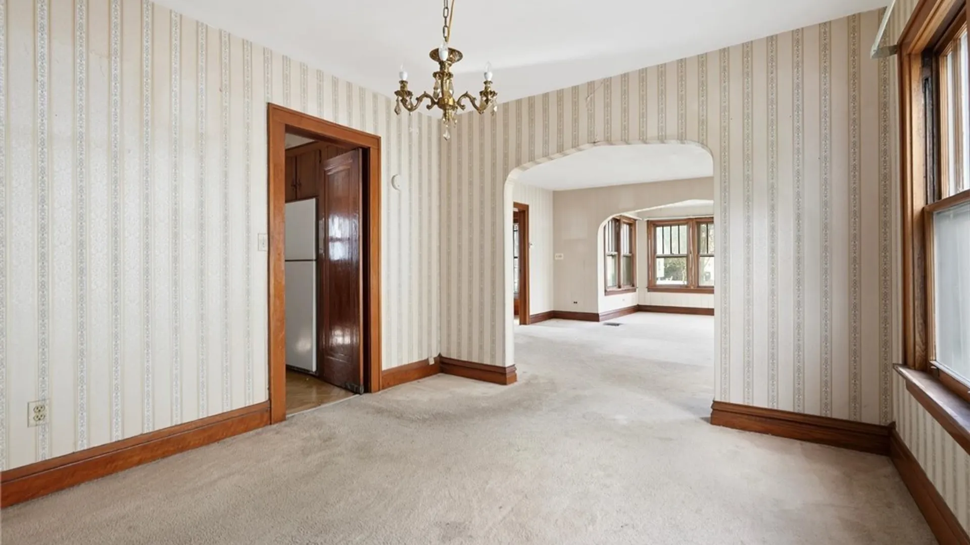 Property at 310 Willumae Drive, Syracuse, NY 13208 8
