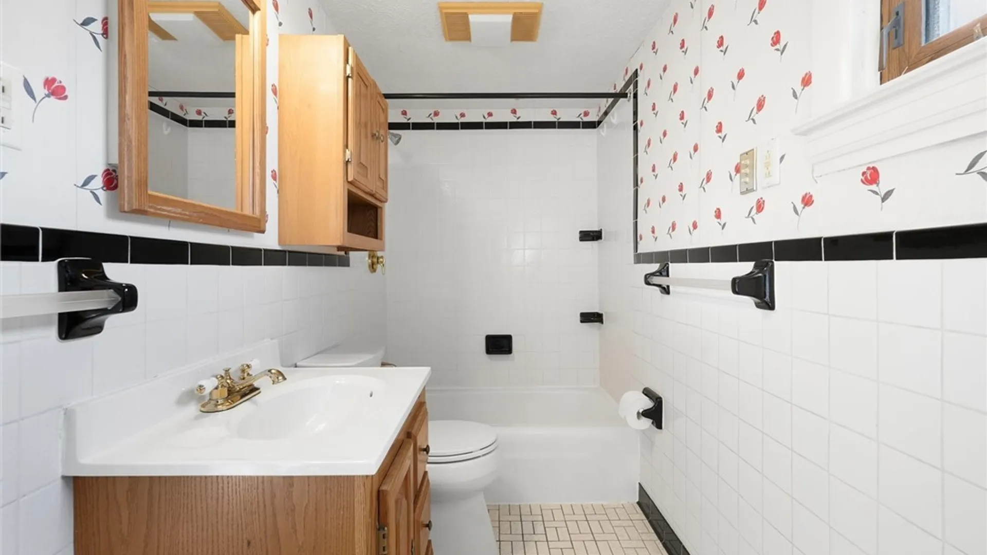 Property at 310 Willumae Drive, Syracuse, NY 13208 18