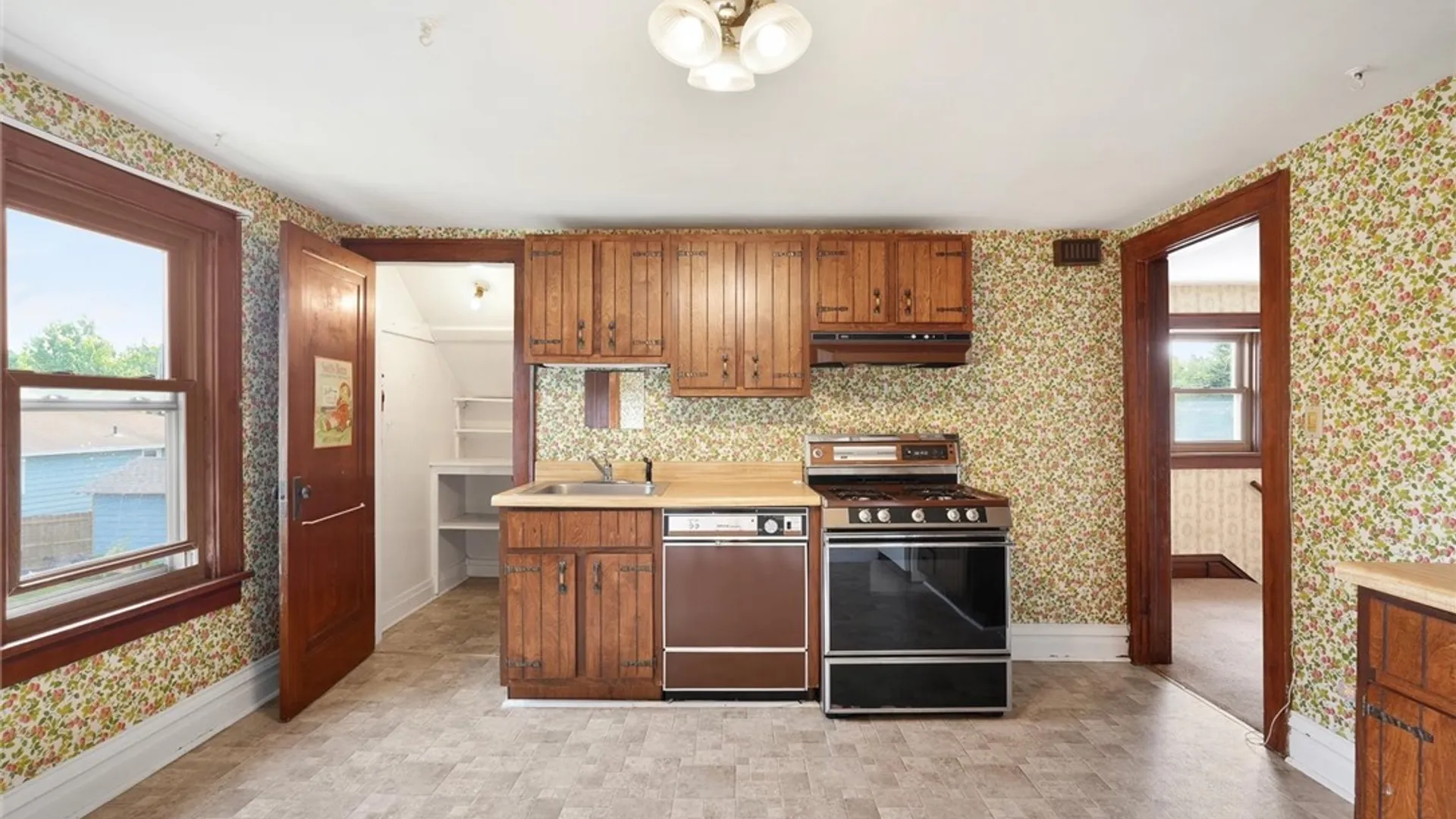 Property at 310 Willumae Drive, Syracuse, NY 13208 19
