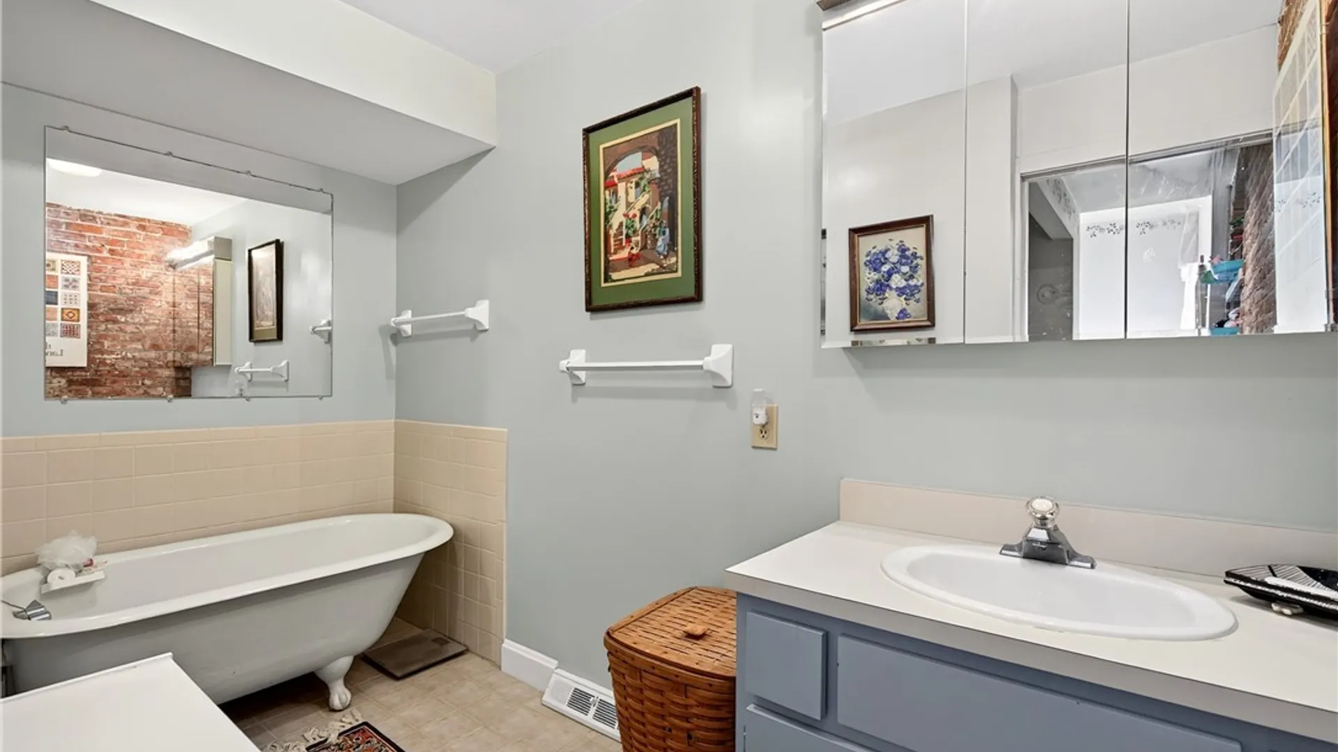 Property at 55 Whitney Place, Buffalo, NY 14201 24
