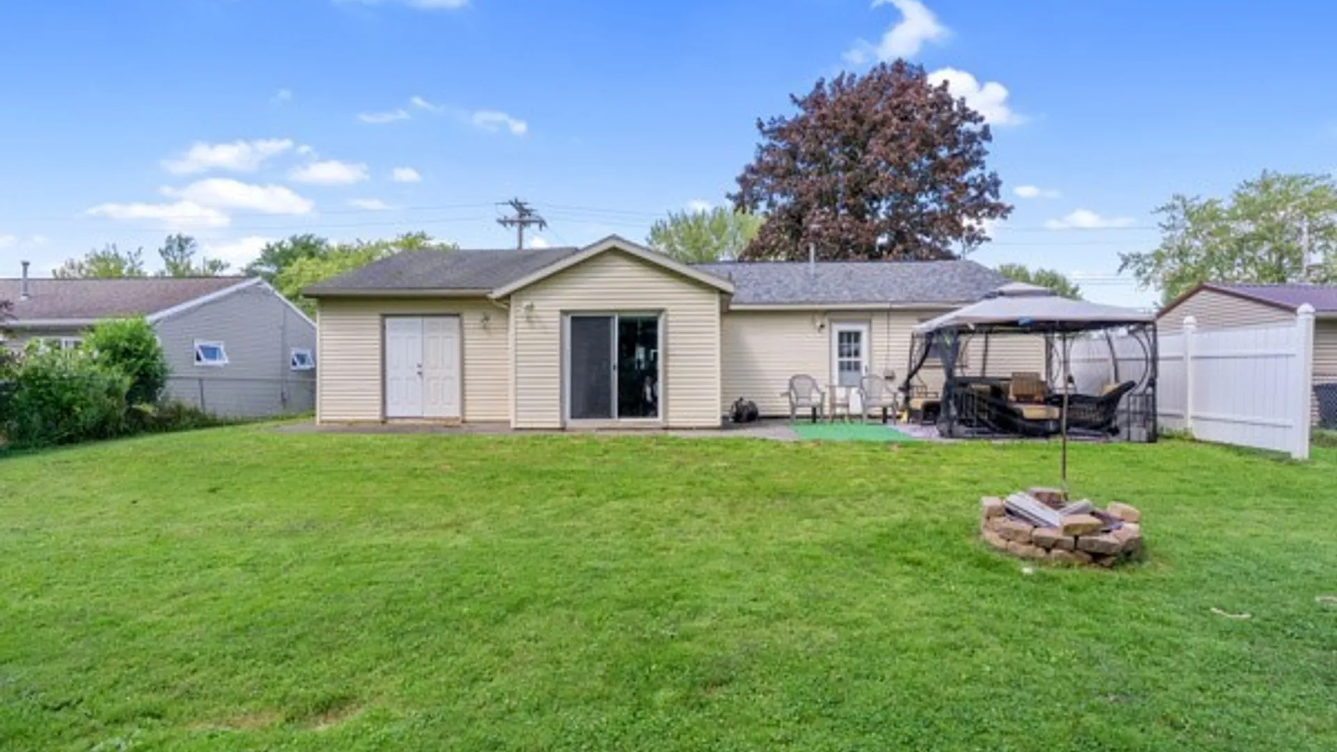 Property at 7906 Eisenhower Boulevard, Cicero, NY 13030 20
