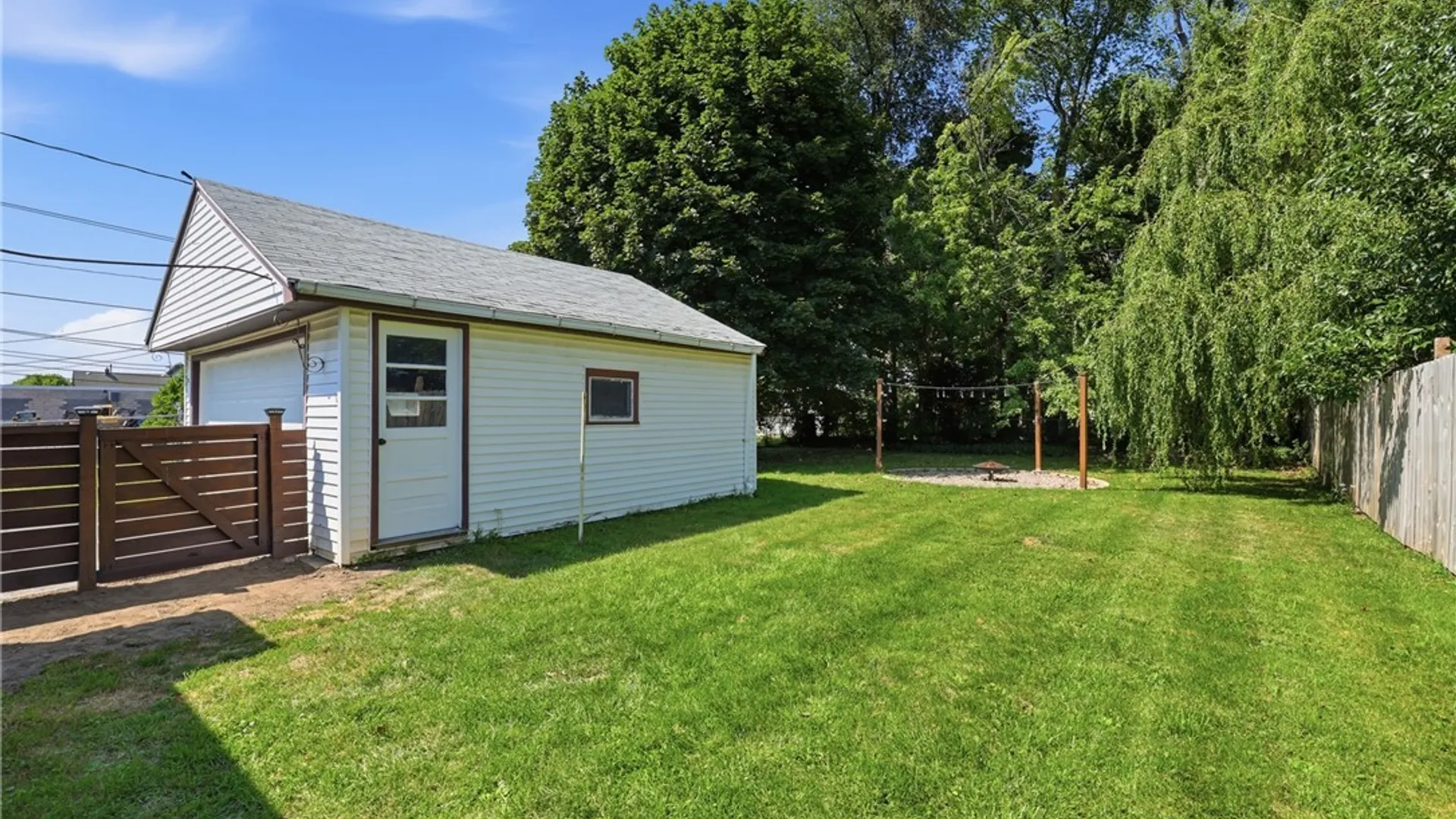 Property at 72 Grand Boulevard, Cheektowaga, NY 14225 24