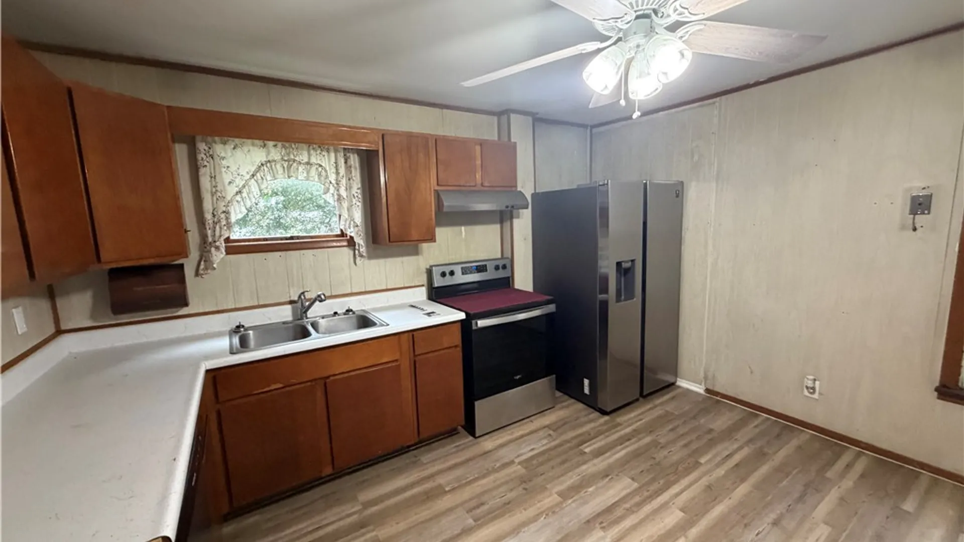 Property at 413 E Washington Avenue, Elmira City, NY 14901 24