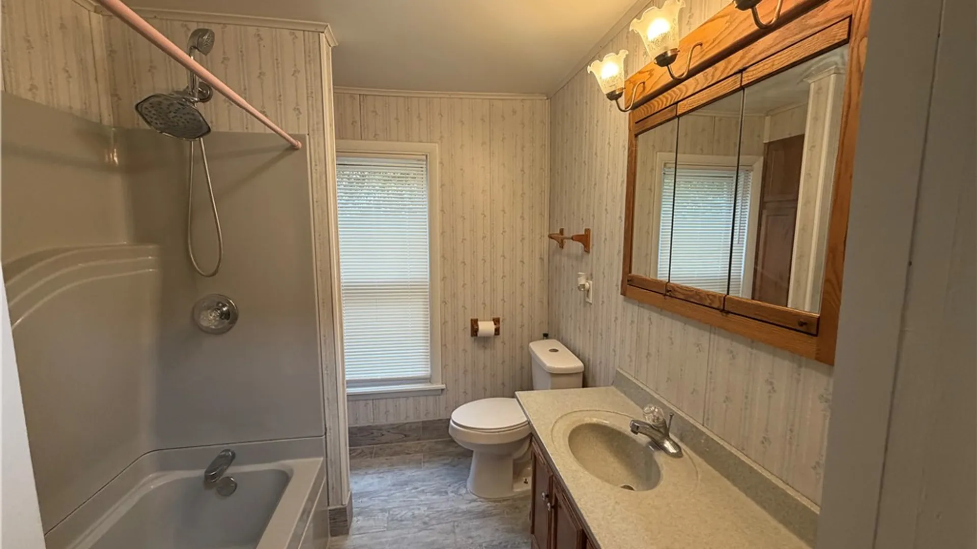 Property at 413 E Washington Avenue, Elmira City, NY 14901 40