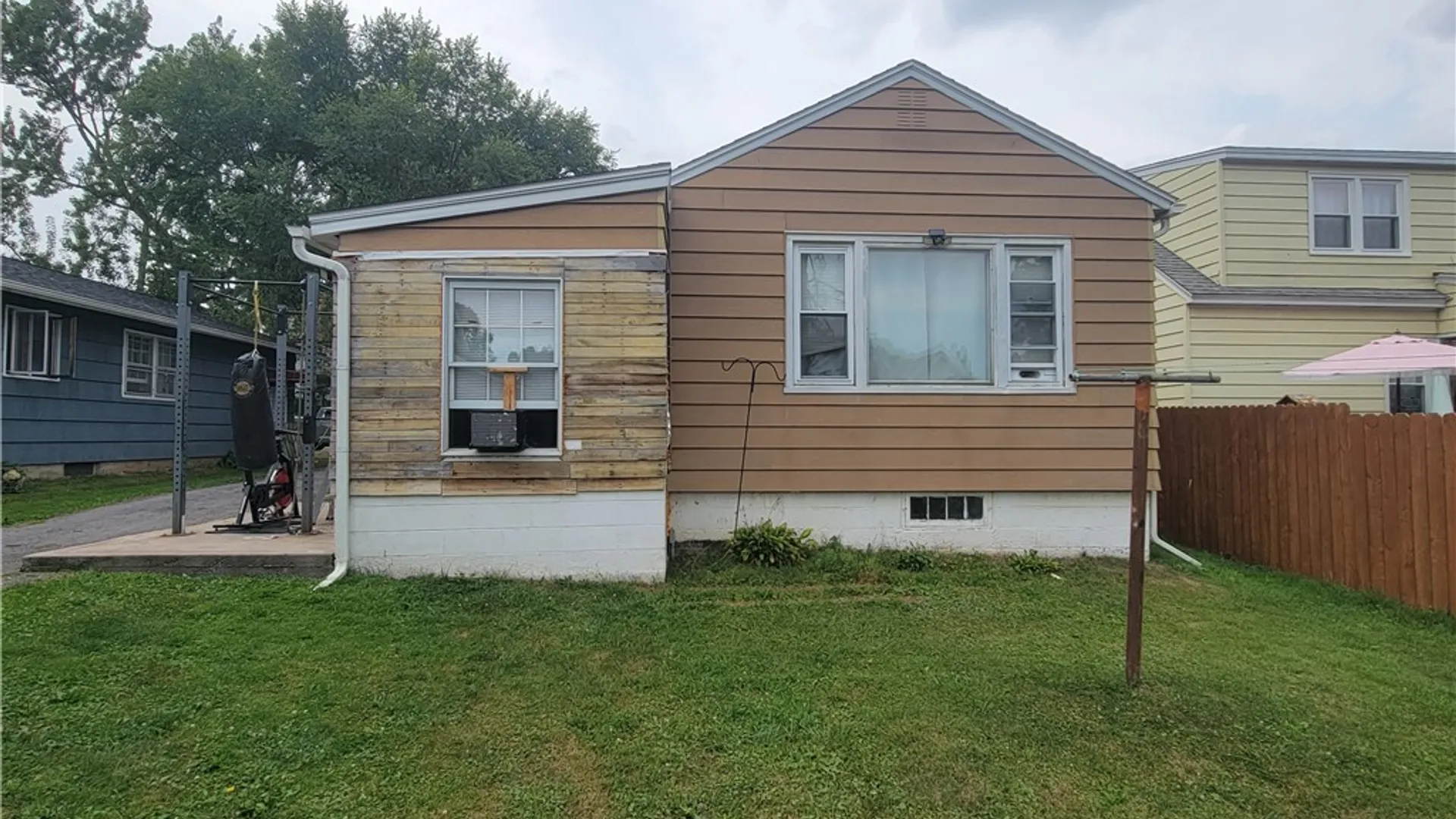 Property at 202 Darlington Road, Salina, NY 13208 5