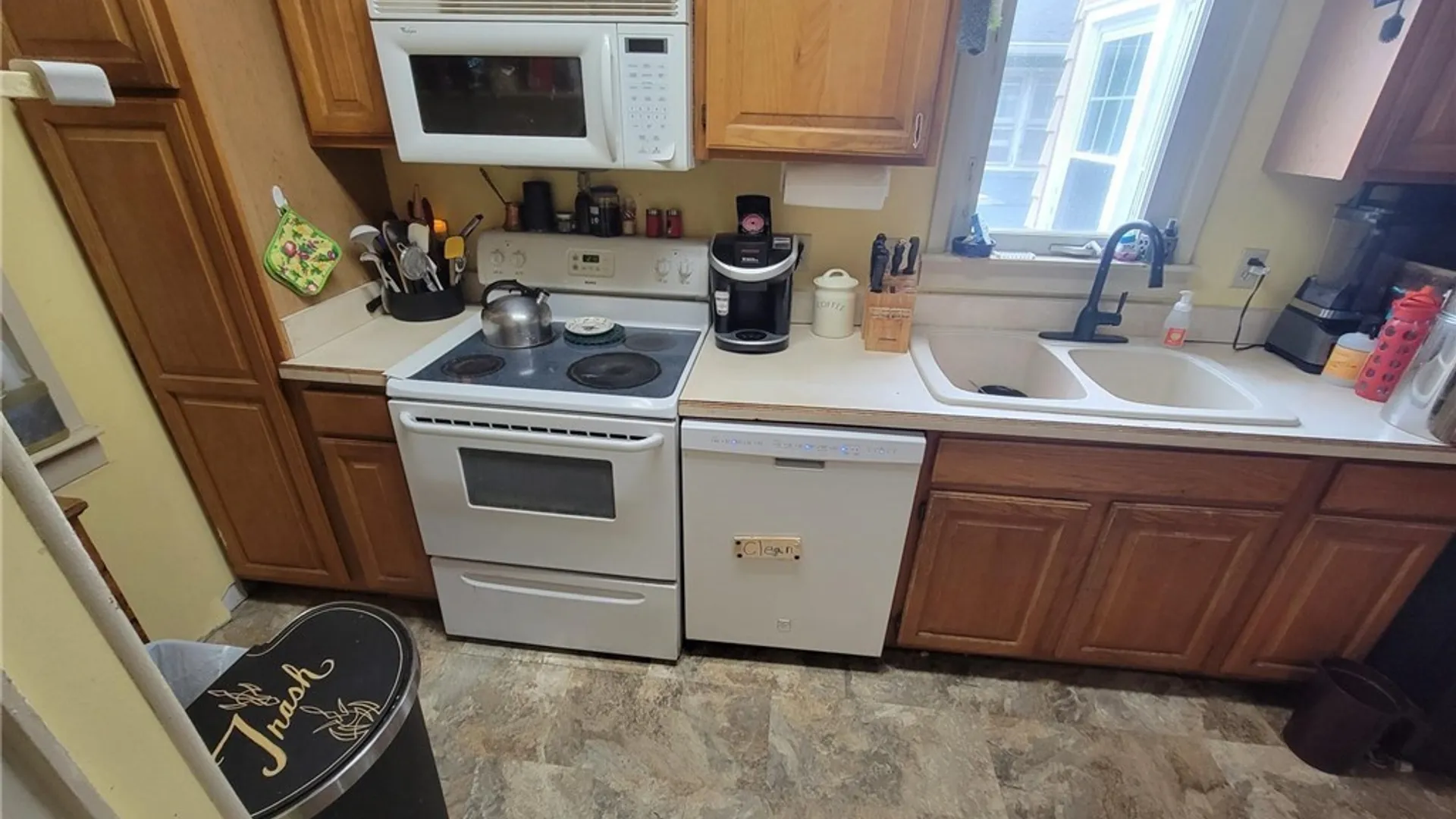 Property at 202 Darlington Road, Salina, NY 13208 32