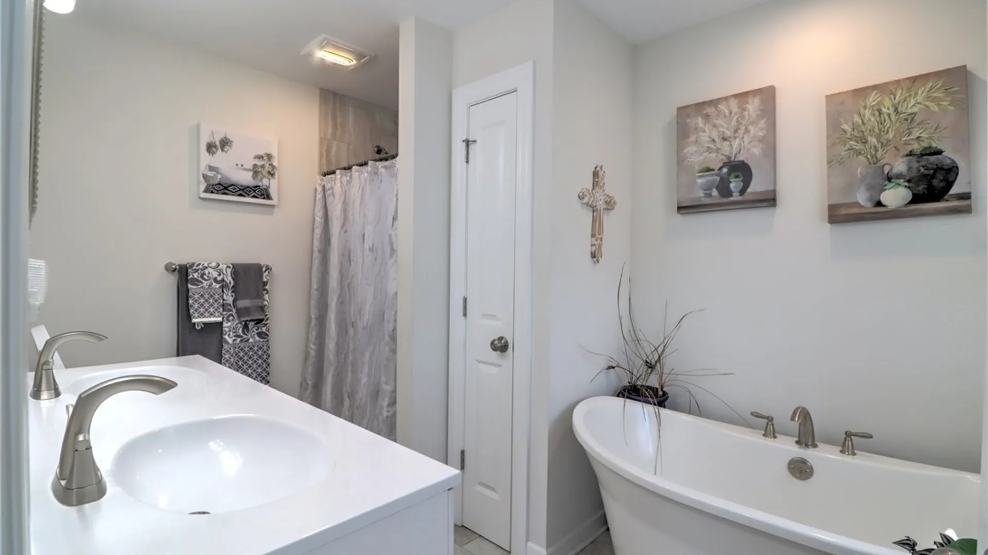 Property at 8295 E Britton Drive, Niagara, NY 14304 26