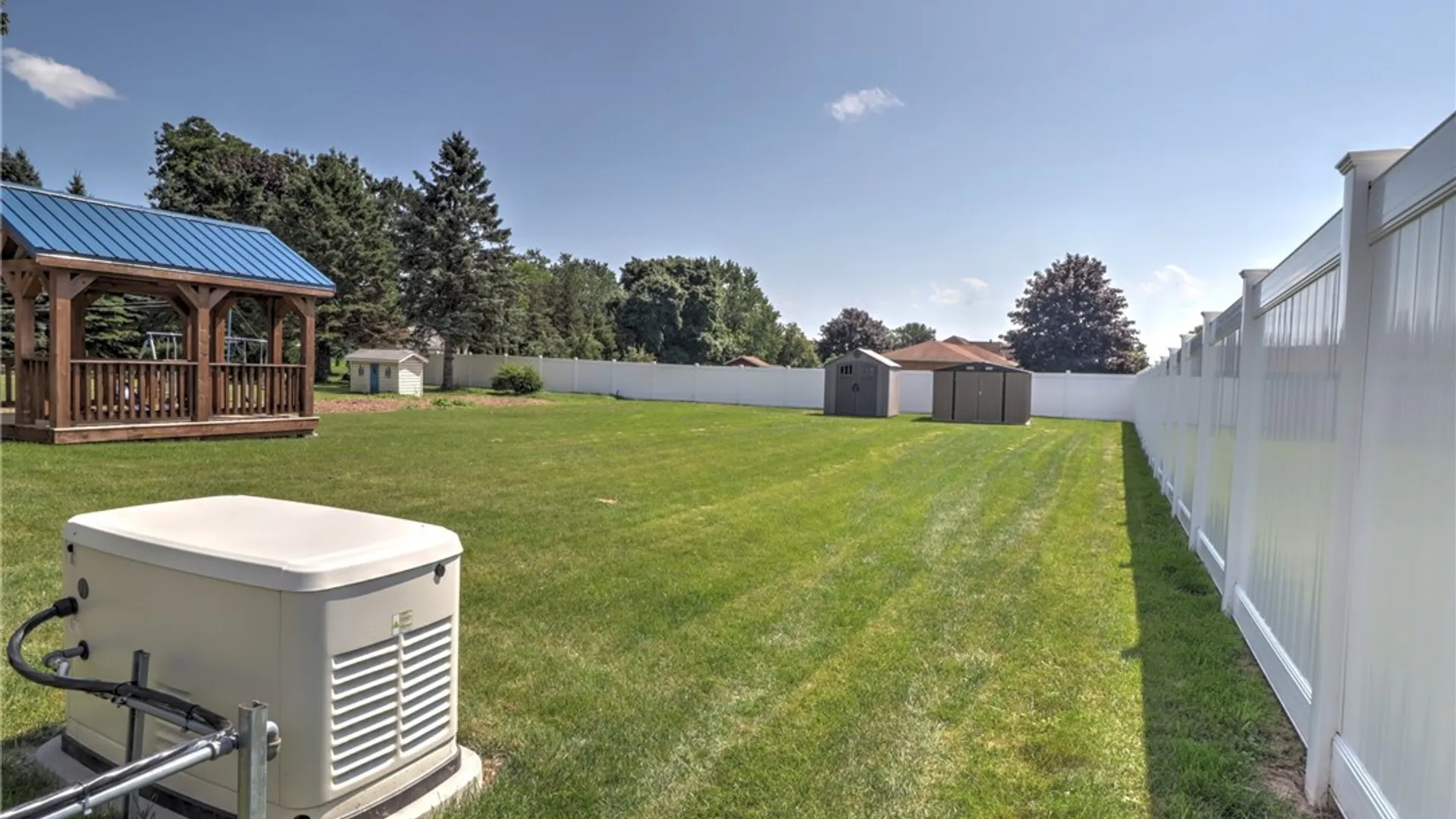 Property at 8295 E Britton Drive, Niagara, NY 14304 40