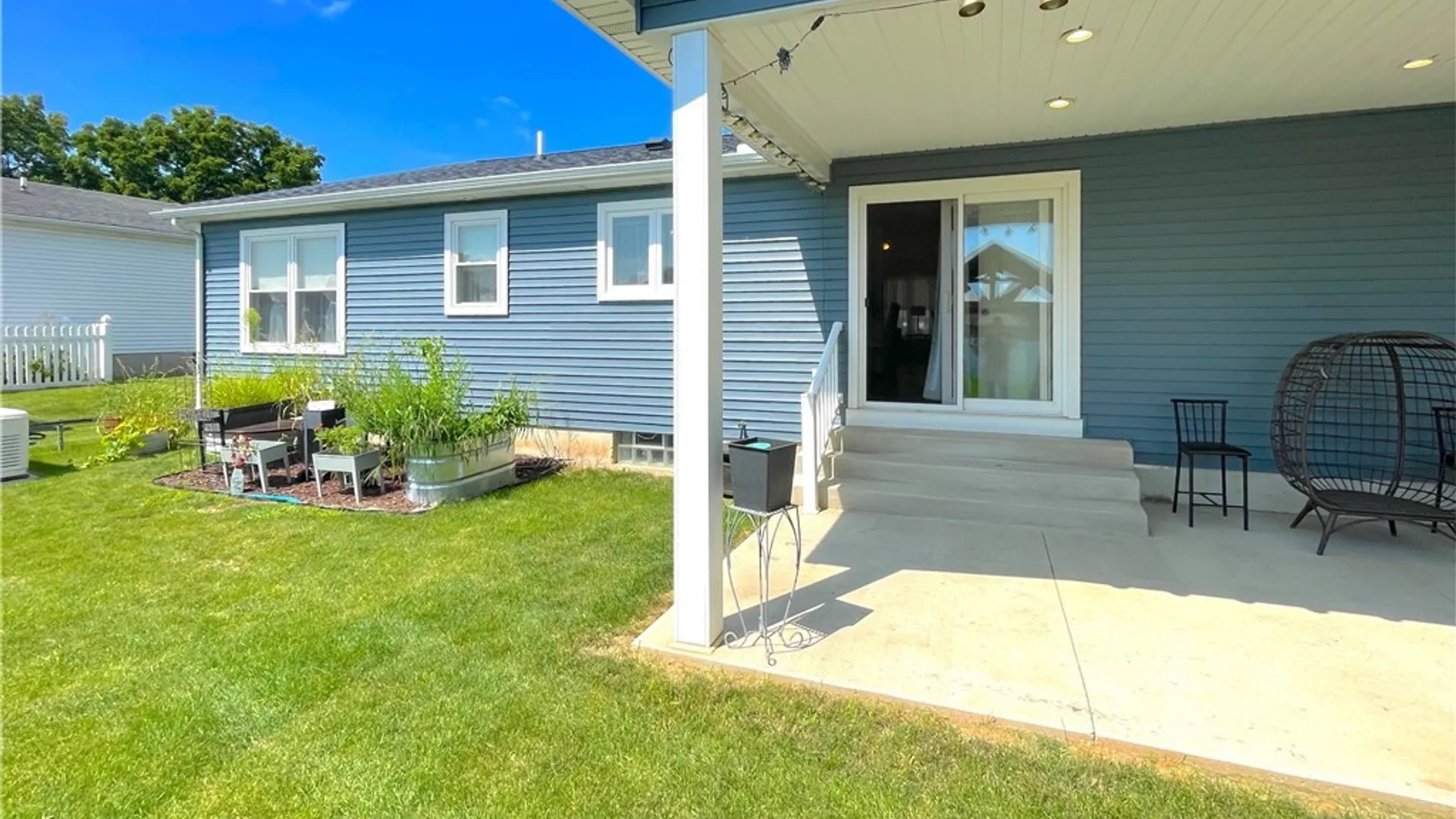 Property at 8295 E Britton Drive, Niagara, NY 14304 45