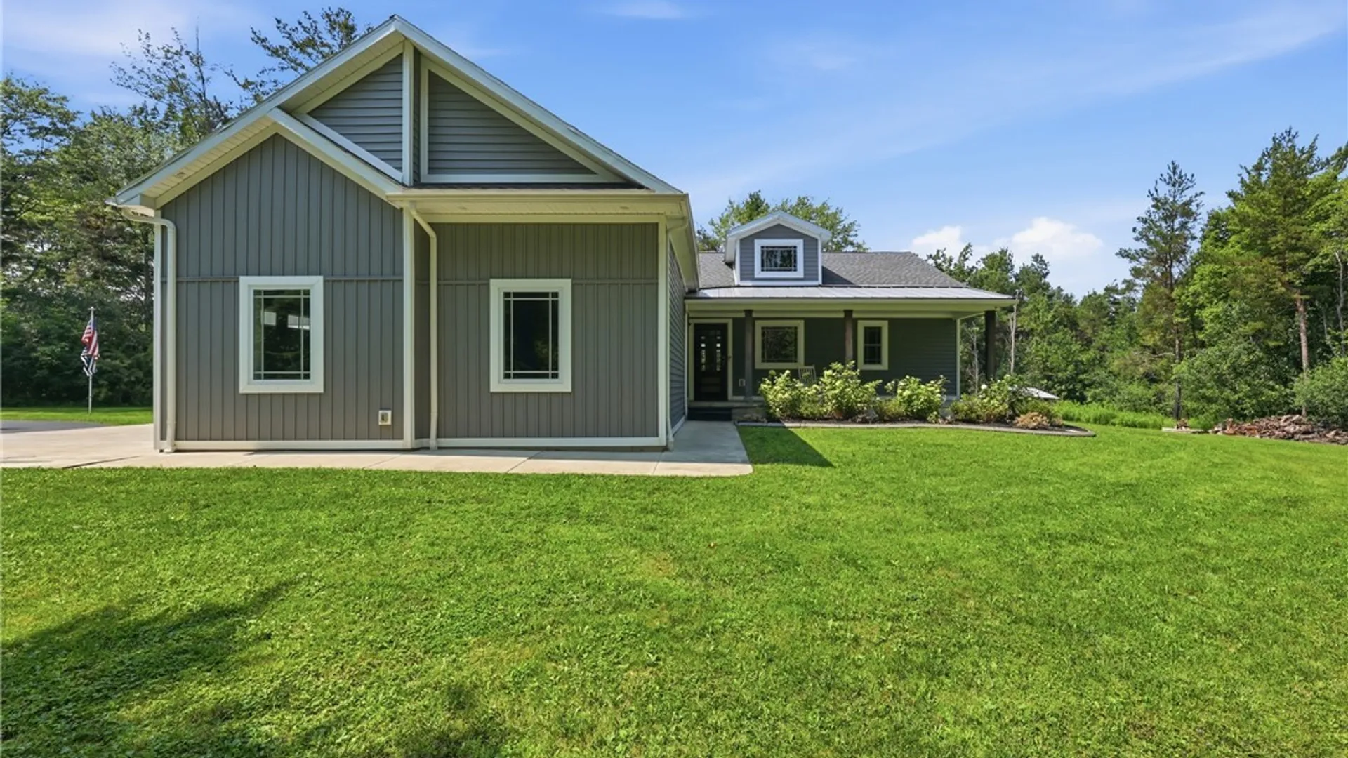 Property at 7180 Ellicott Road, Orchard Park, NY 14127 3