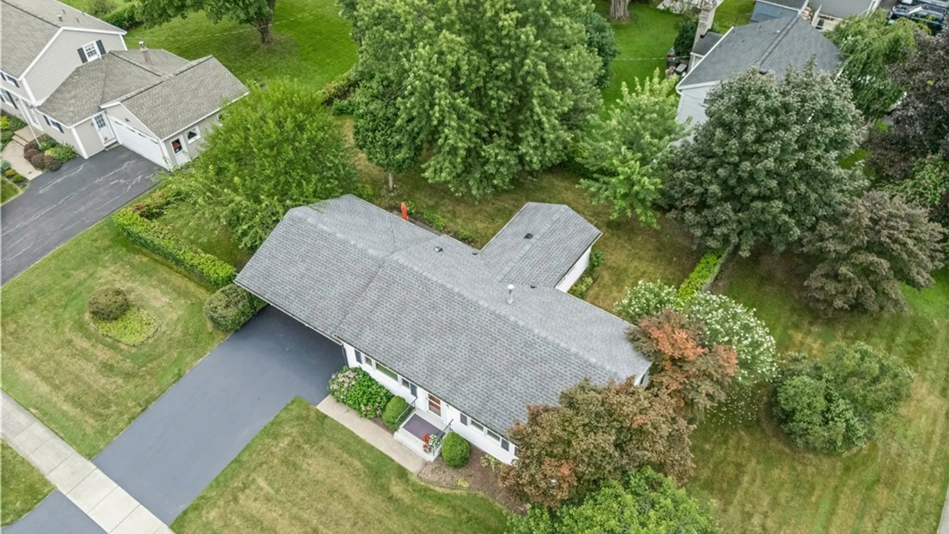 Property at 364 Lake Meadow Drive, Greece, NY 14612 45