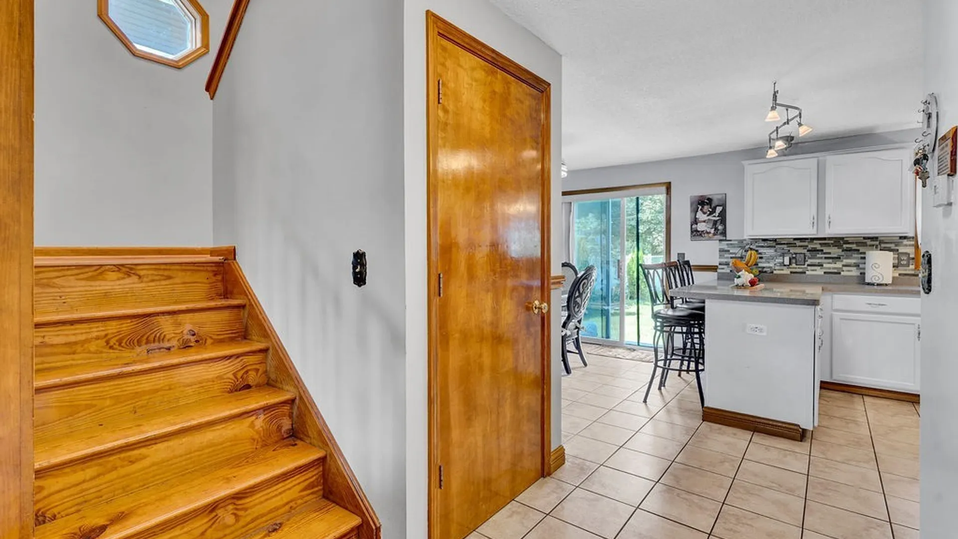 Property at 422 Seneca Street, Buffalo, NY 14204 8