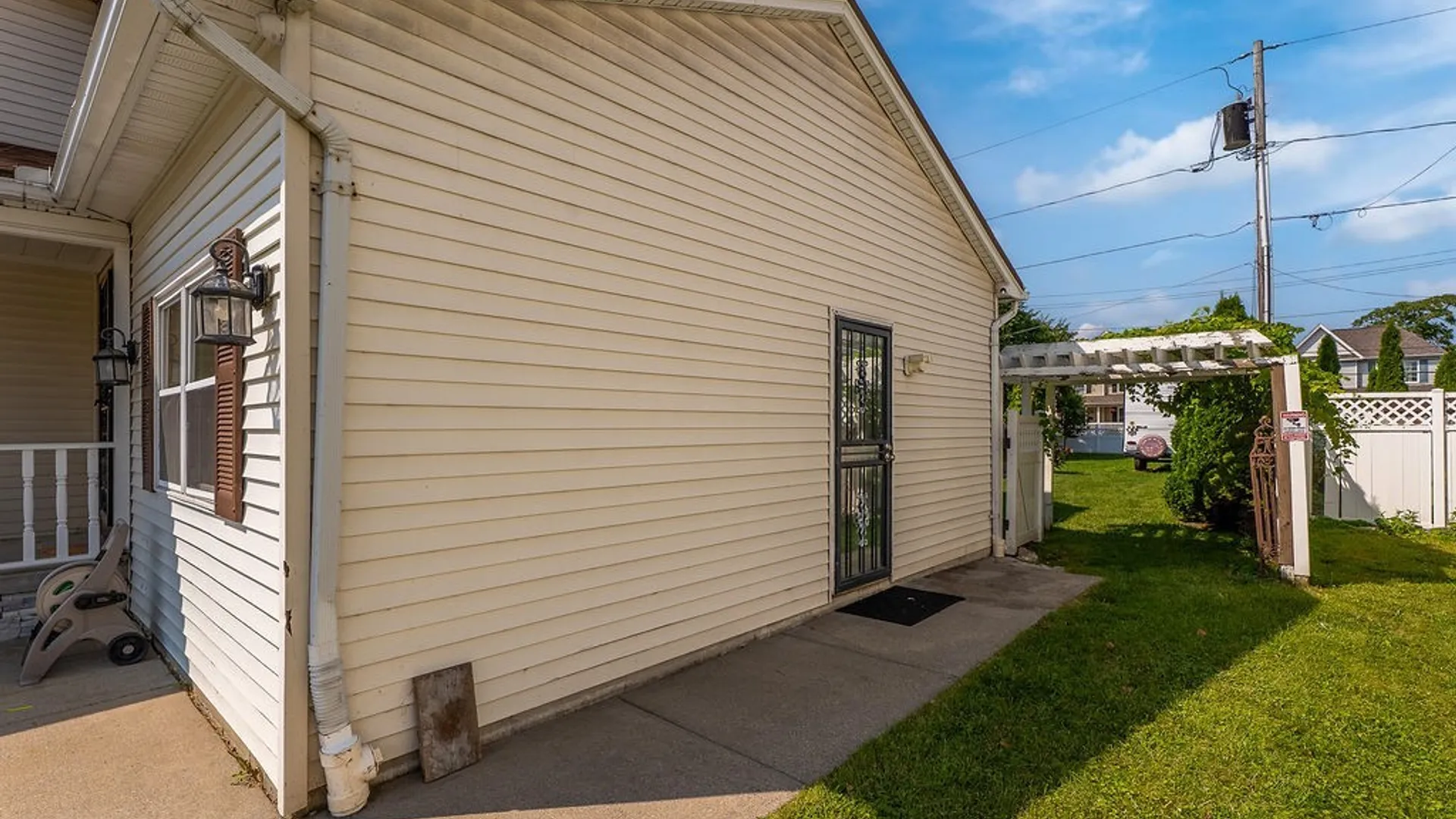 Property at 422 Seneca Street, Buffalo, NY 14204 27