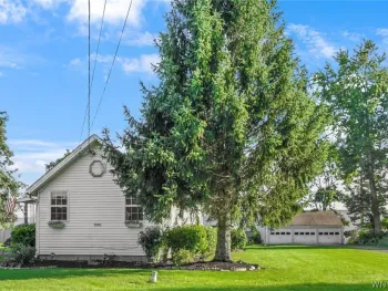 Property at 6248 Corwin Road, Lockport Town, NY 14094