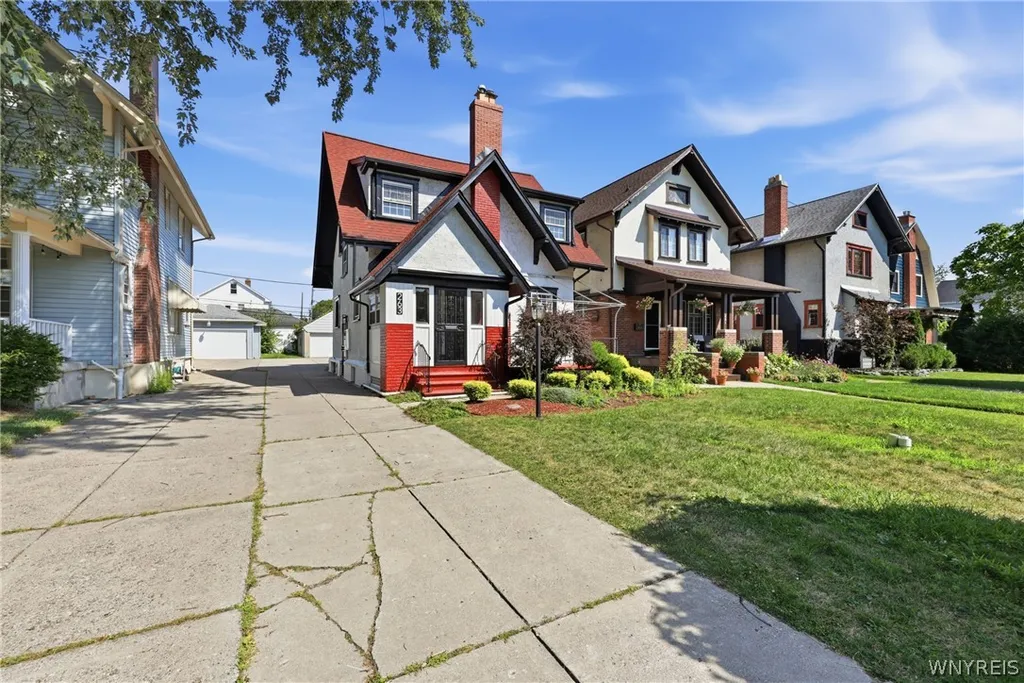 Property at 263 Norwalk Avenue, Buffalo, NY 14216