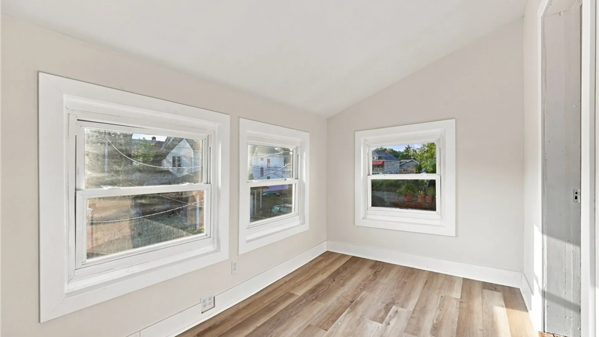 Property at 263 Norwalk Avenue, Buffalo, NY 14216 33