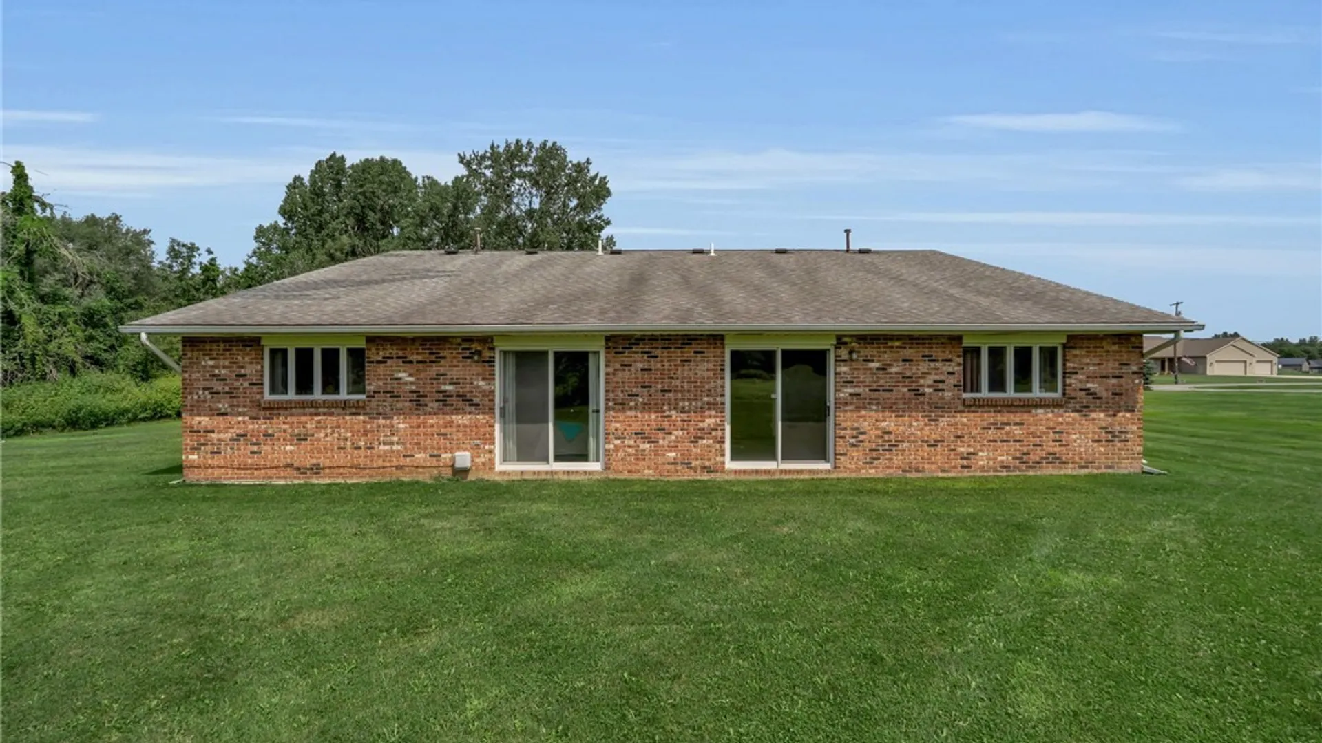 Property at 10705 Keller Road, Clarence, NY 14031 3