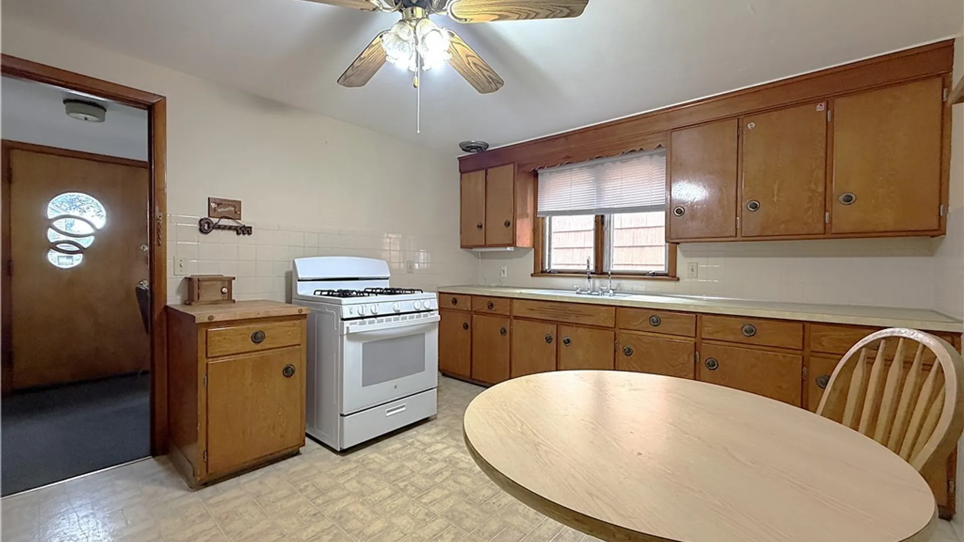 Property at 72 Nicholson Street, Buffalo, NY 14214 4