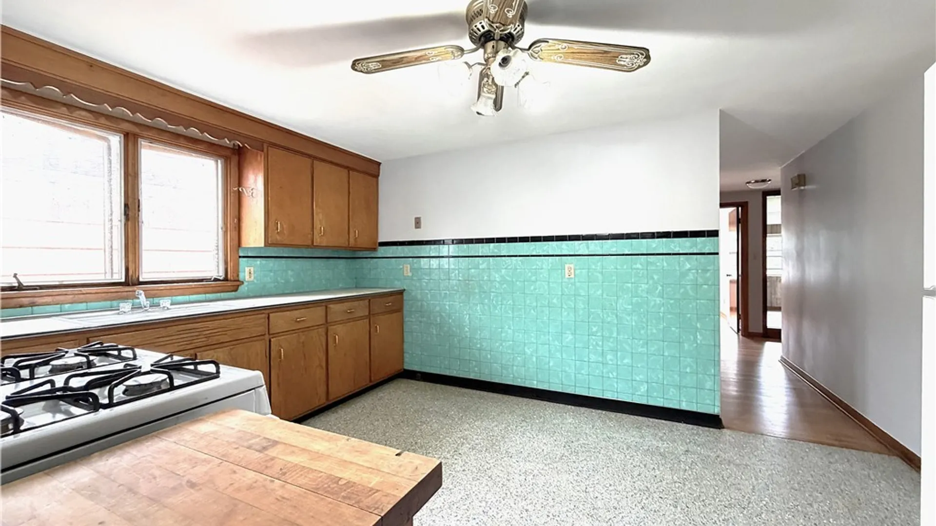 Property at 72 Nicholson Street, Buffalo, NY 14214 21
