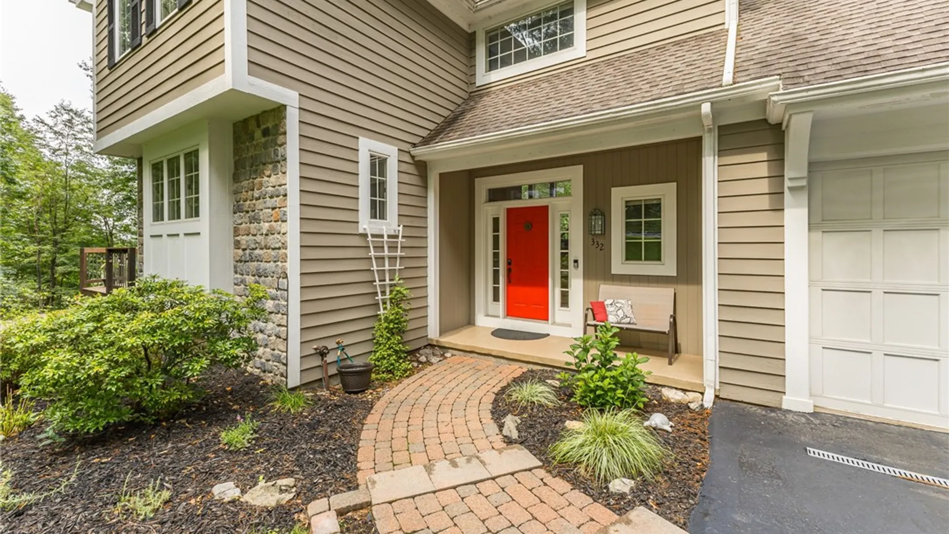 Property at 332 Thornebush Drive, Victor, NY 14564 4