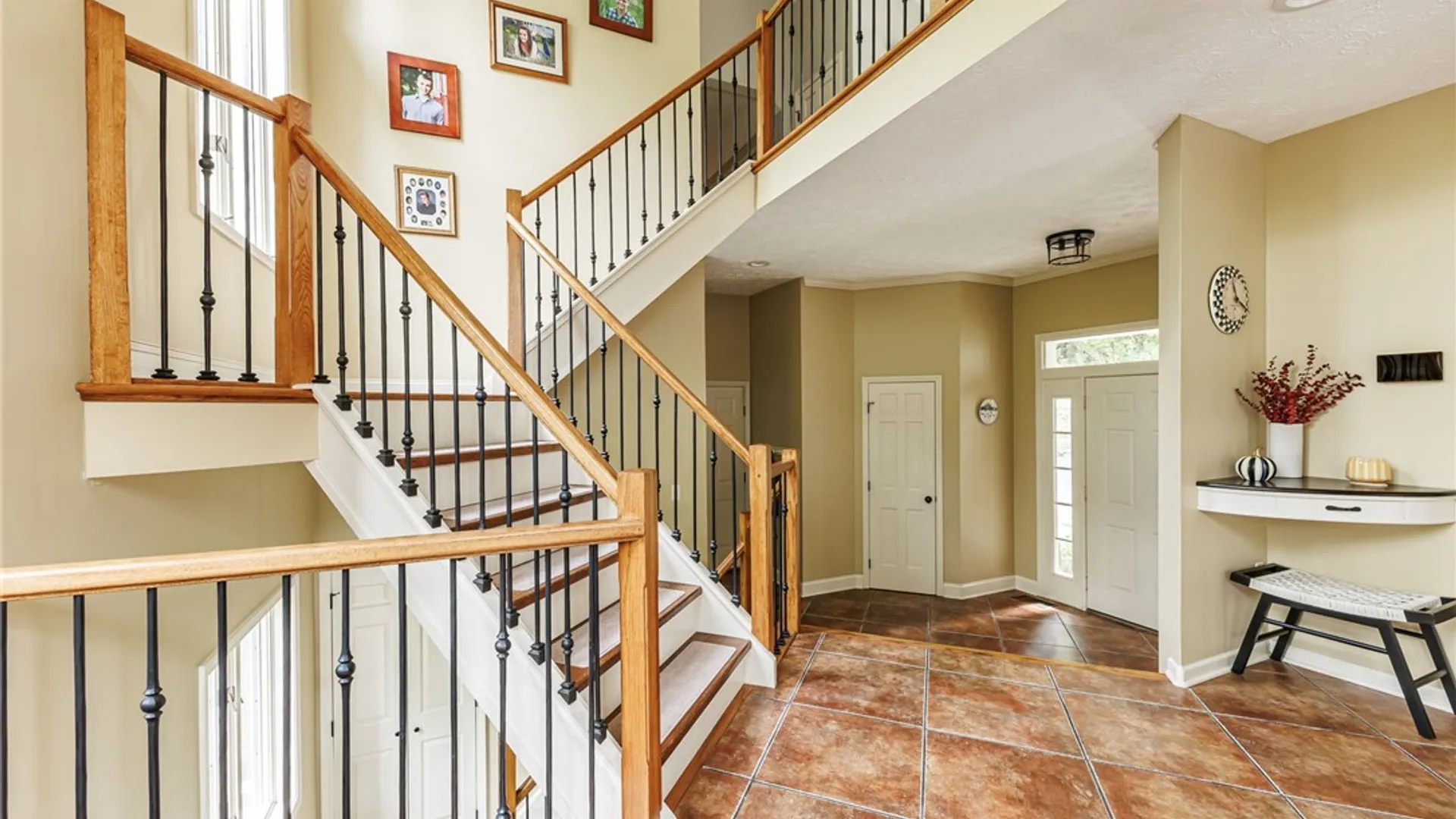Property at 332 Thornebush Drive, Victor, NY 14564 19