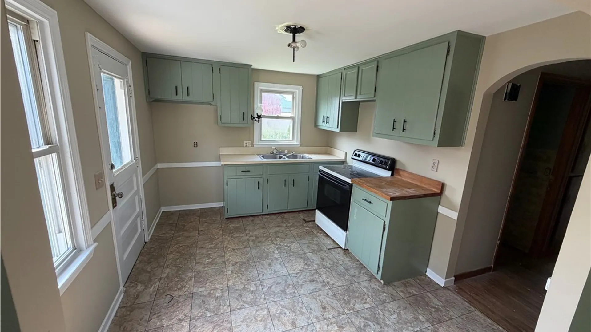 Property at 28 State Street, Royalton, NY 14105 6