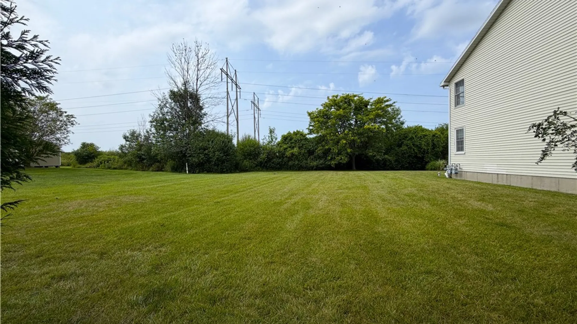 Property at 25 Crownview, Hamburg, NY 14075 35