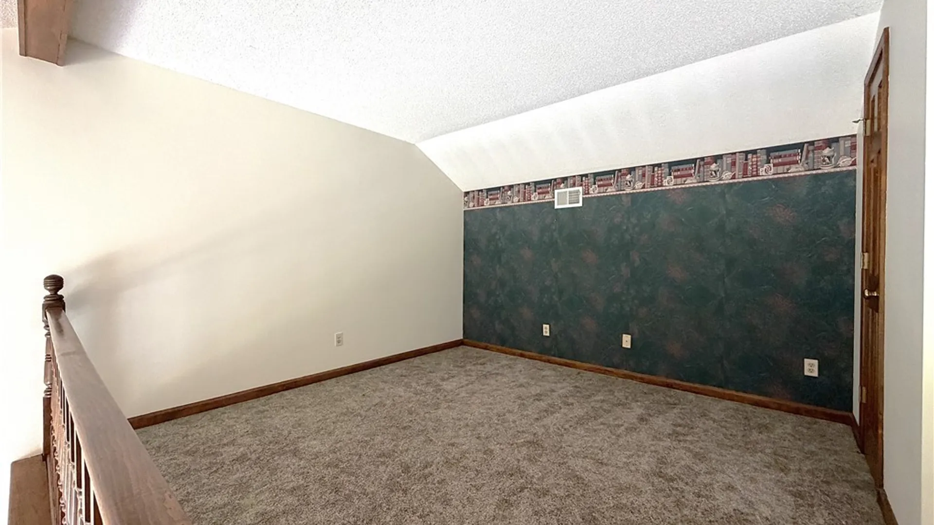Property at 25 Crownview, Hamburg, NY 14075 16