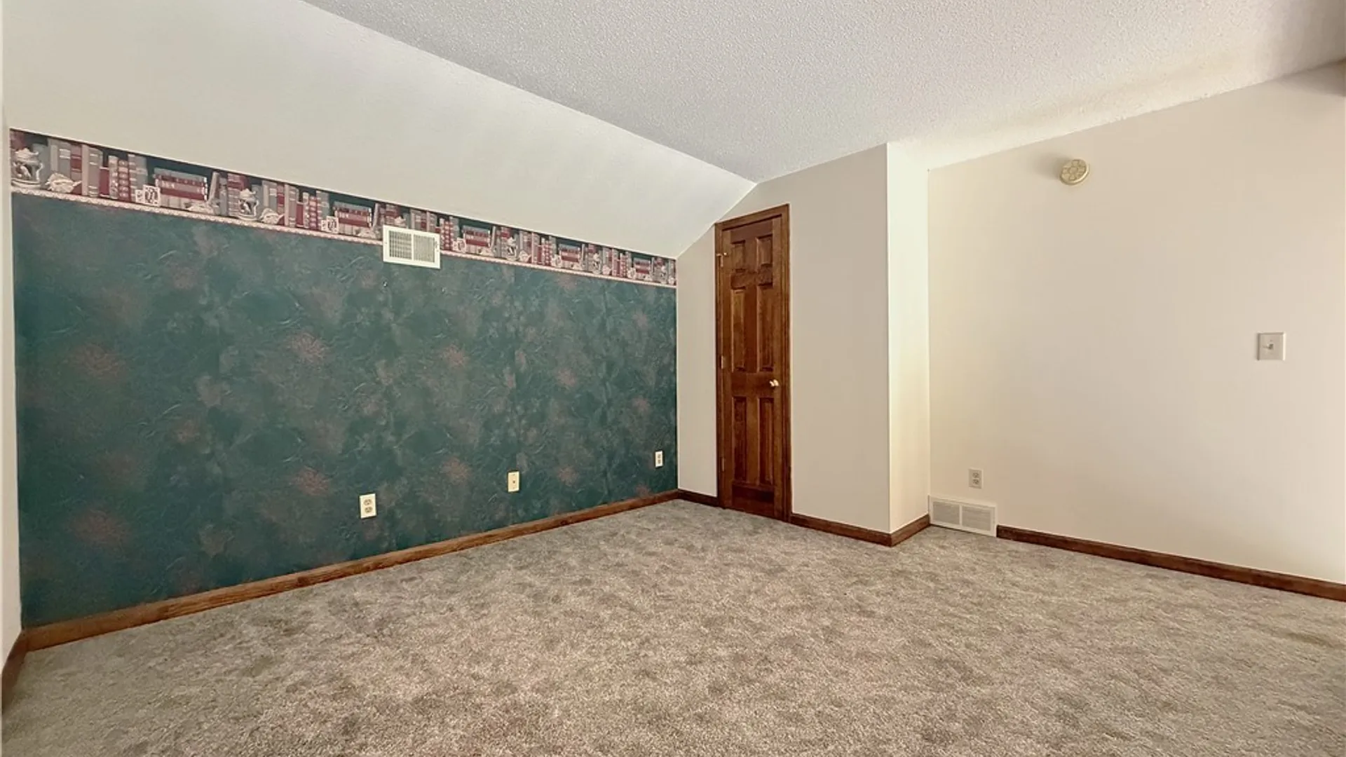 Property at 25 Crownview, Hamburg, NY 14075 18