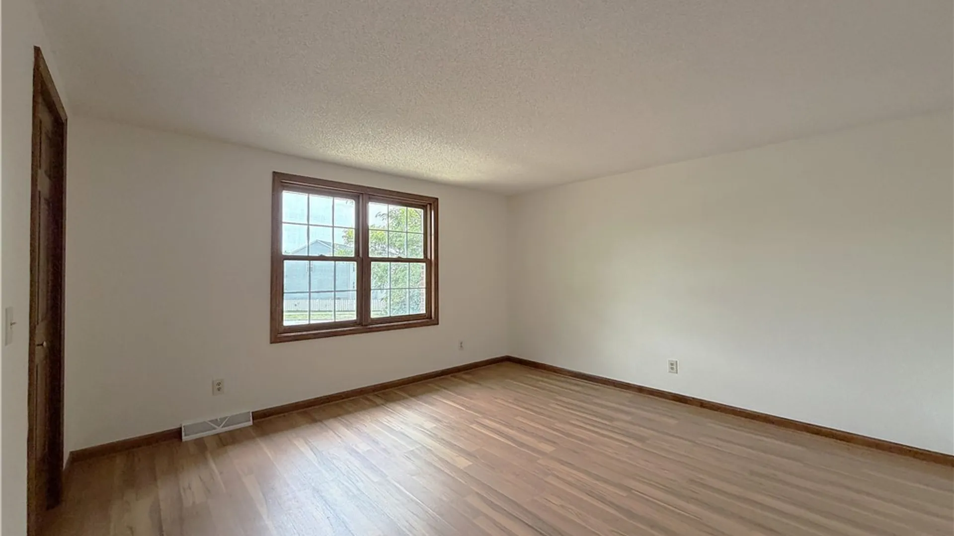 Property at 25 Crownview, Hamburg, NY 14075 21