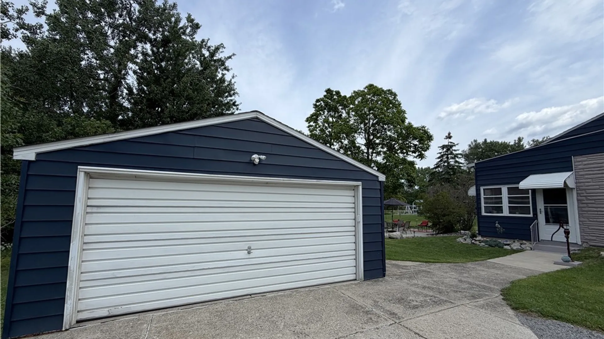 Property at 1228 Losson Road, Cheektowaga, NY 14227 32