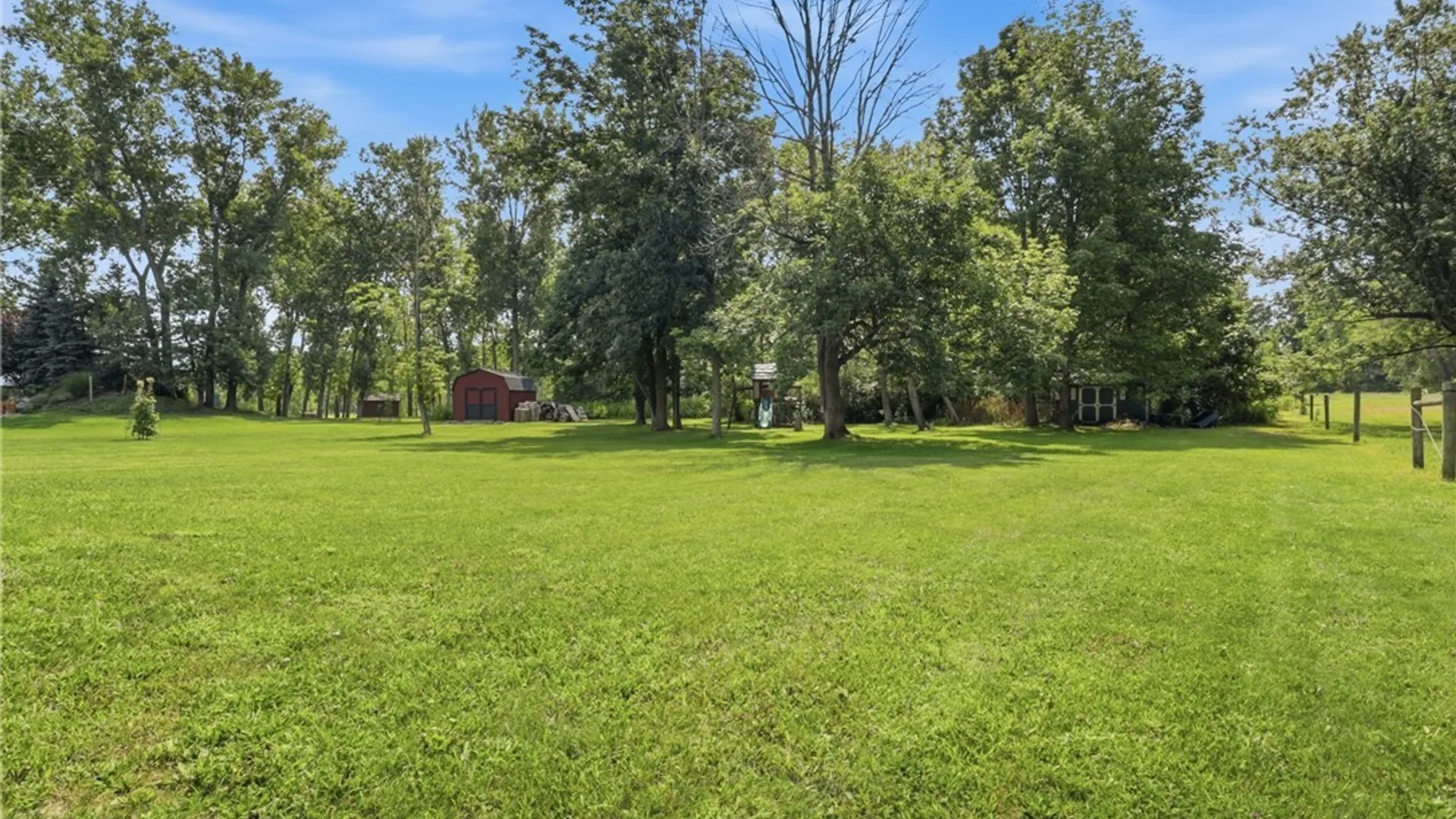Property at 10713 Jones Road, Clarence, NY 14031 47