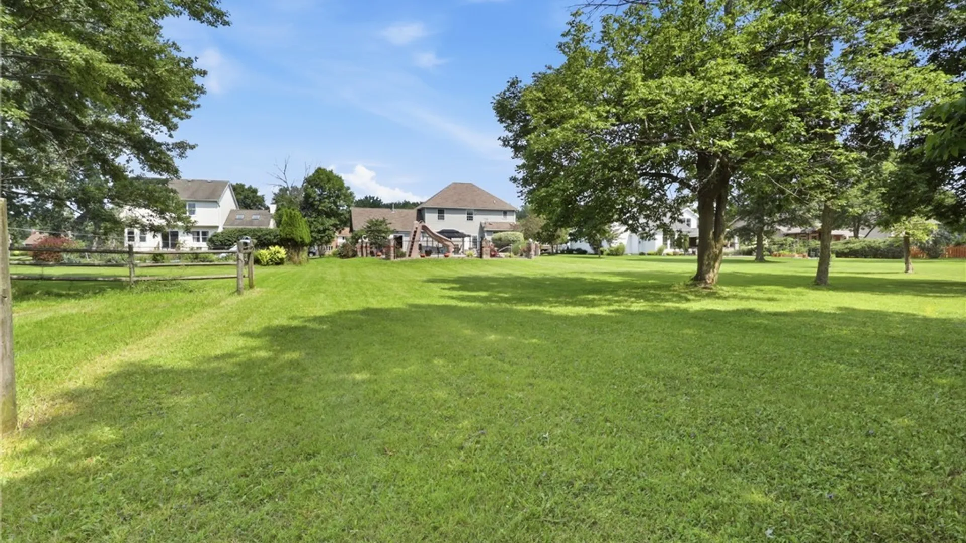 Property at 10713 Jones Road, Clarence, NY 14031 48
