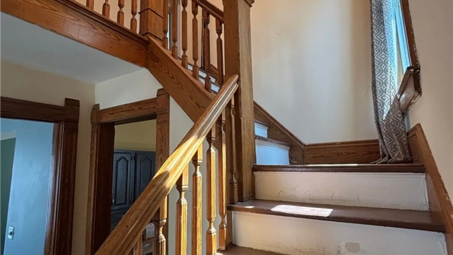 Property at 27 Elderkin Avenue, Camillus, NY 13031 6