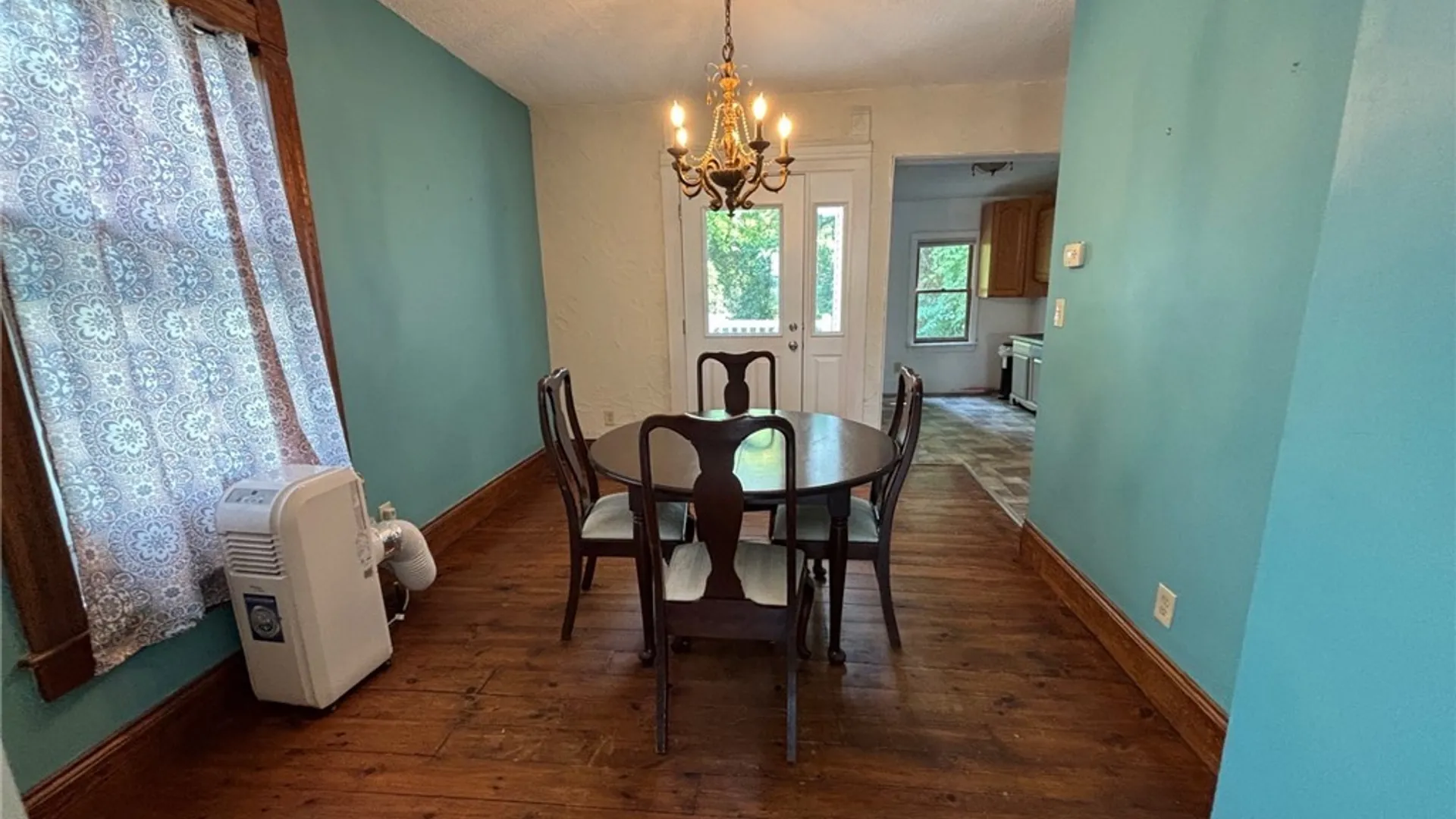 Property at 27 Elderkin Avenue, Camillus, NY 13031 9