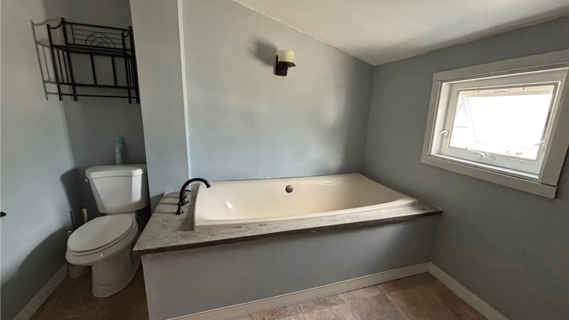 Property at 27 Elderkin Avenue, Camillus, NY 13031 30